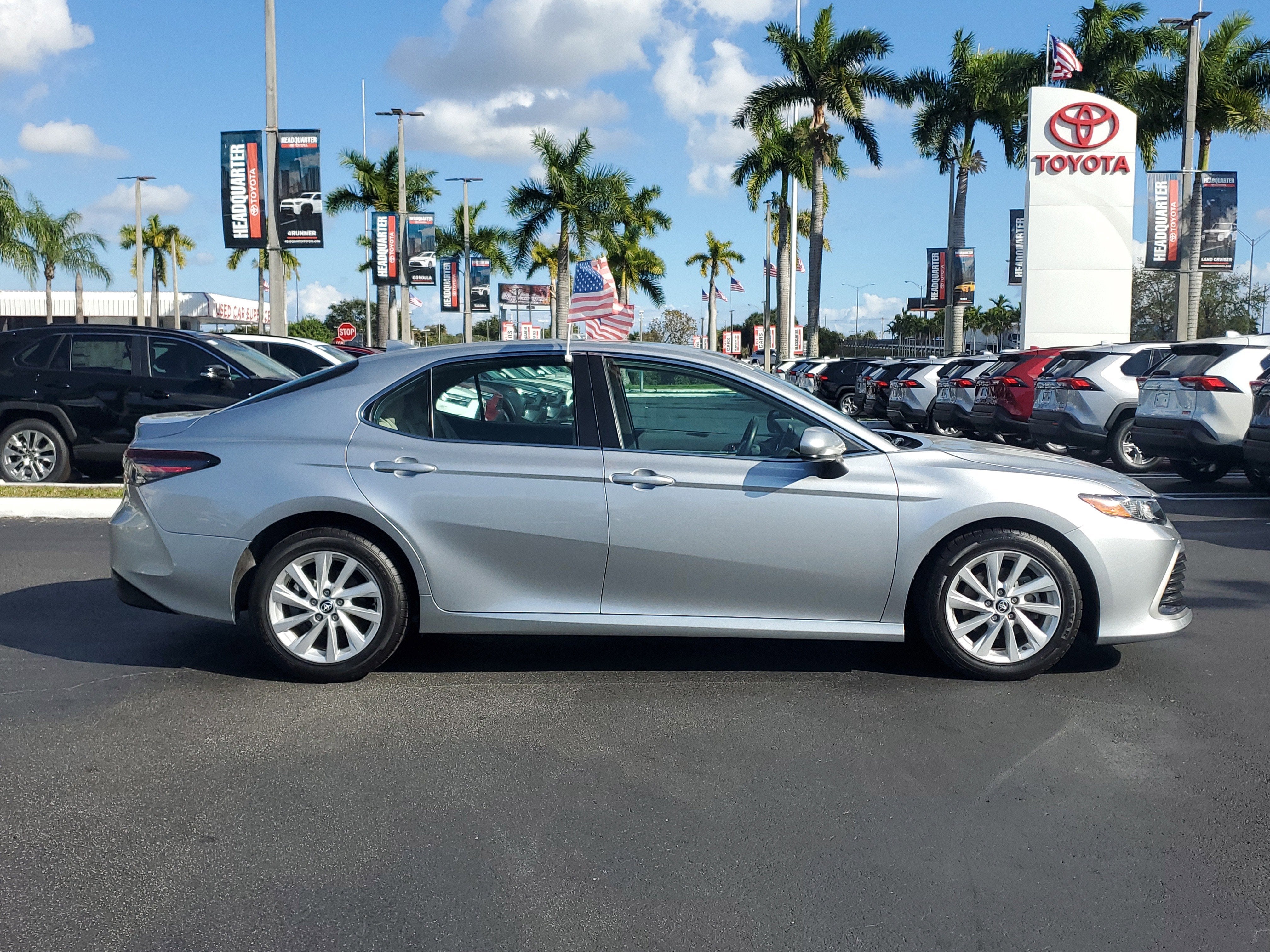 2022 Toyota Camry LE