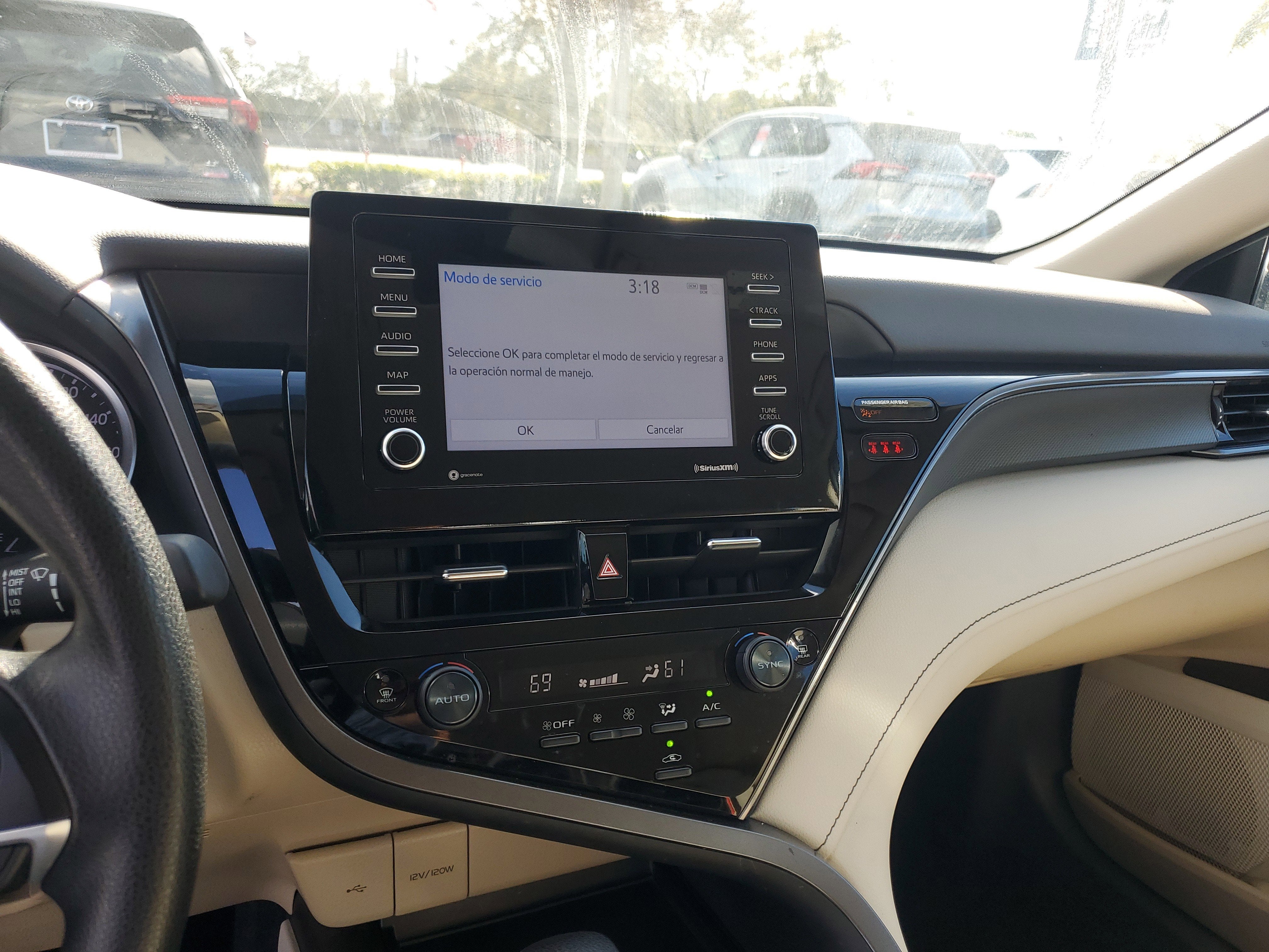 2022 Toyota Camry LE