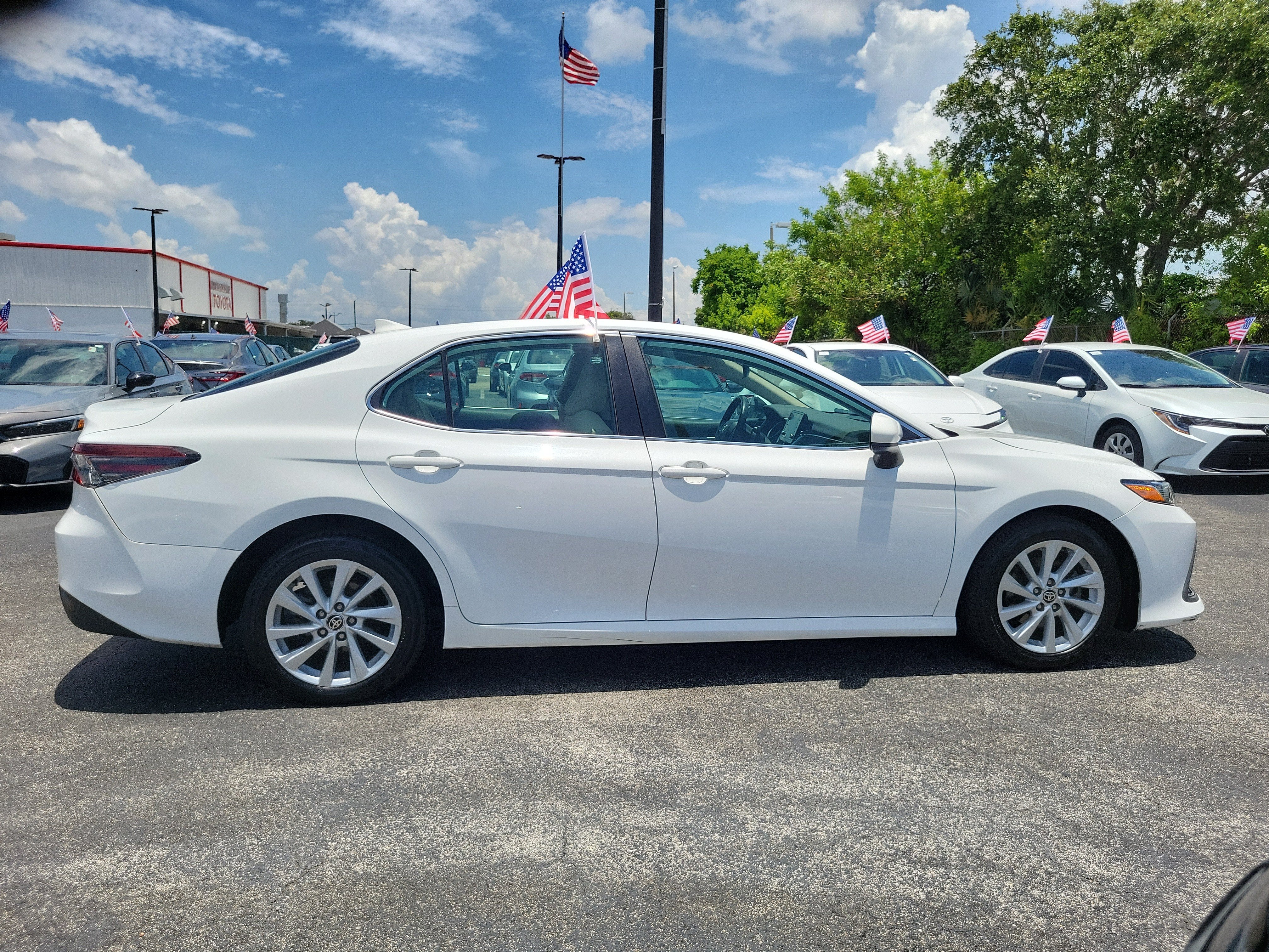 2022 Toyota Camry LE