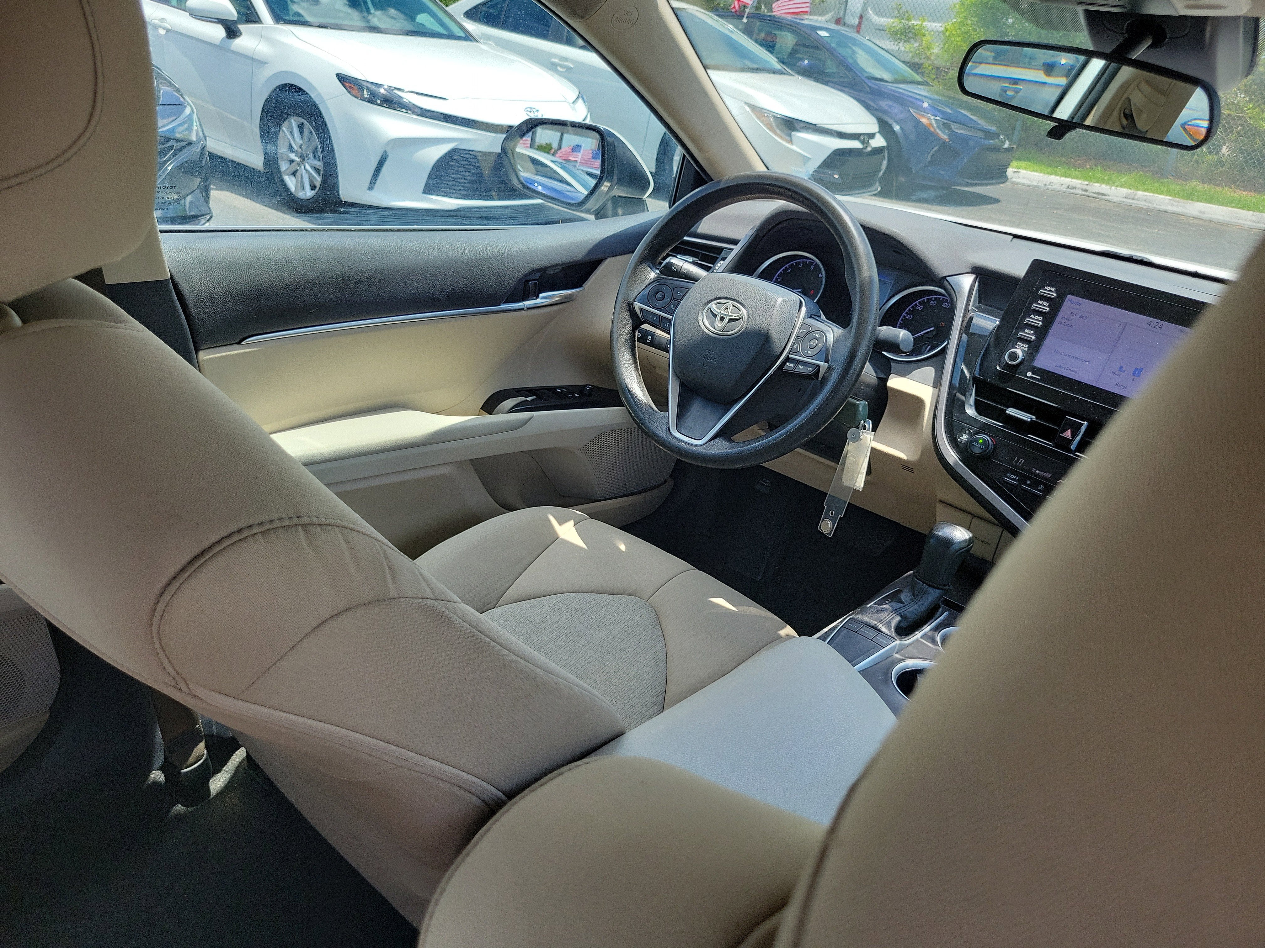 2022 Toyota Camry LE