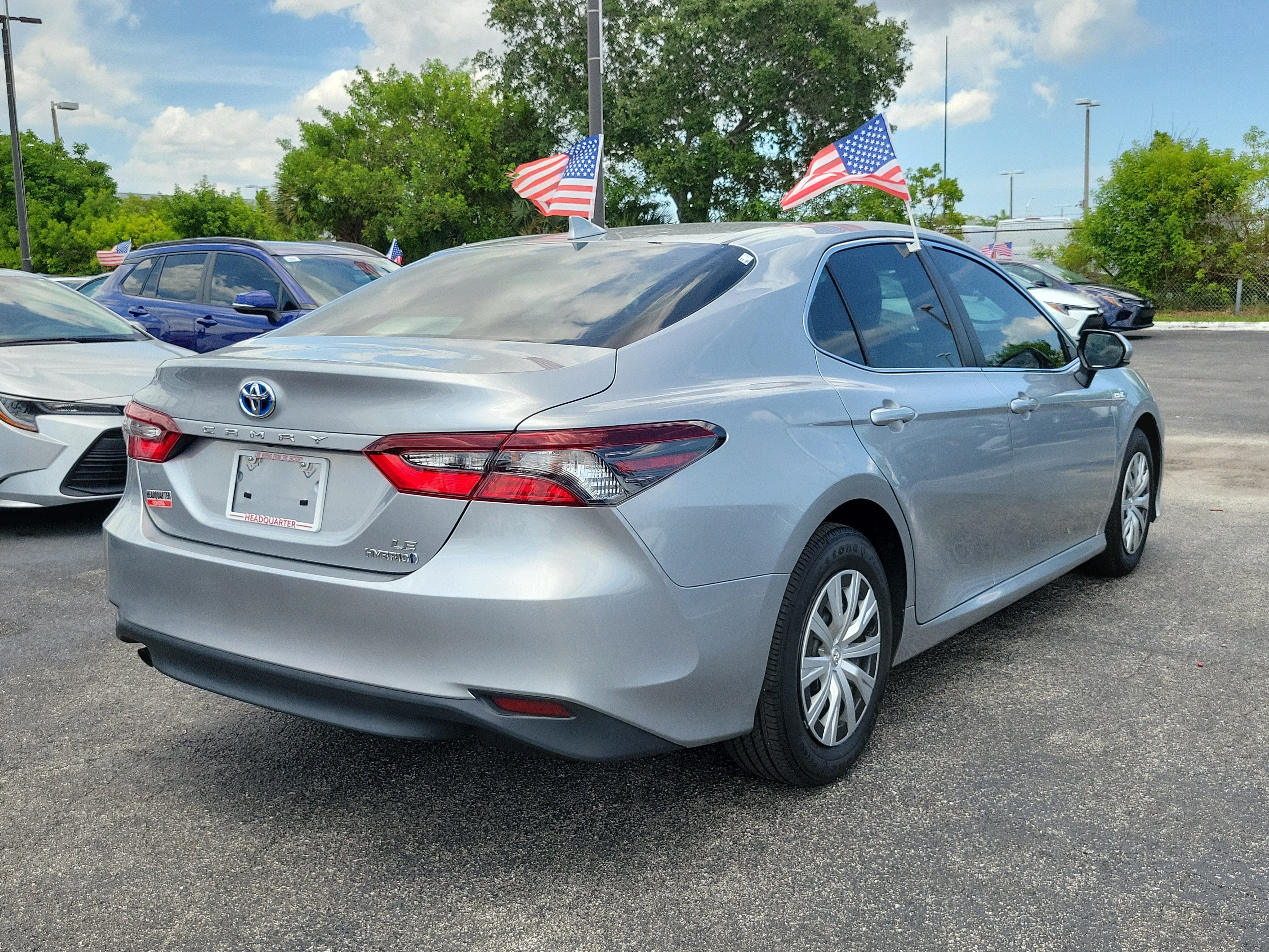 2021 Toyota Camry Hybrid LE