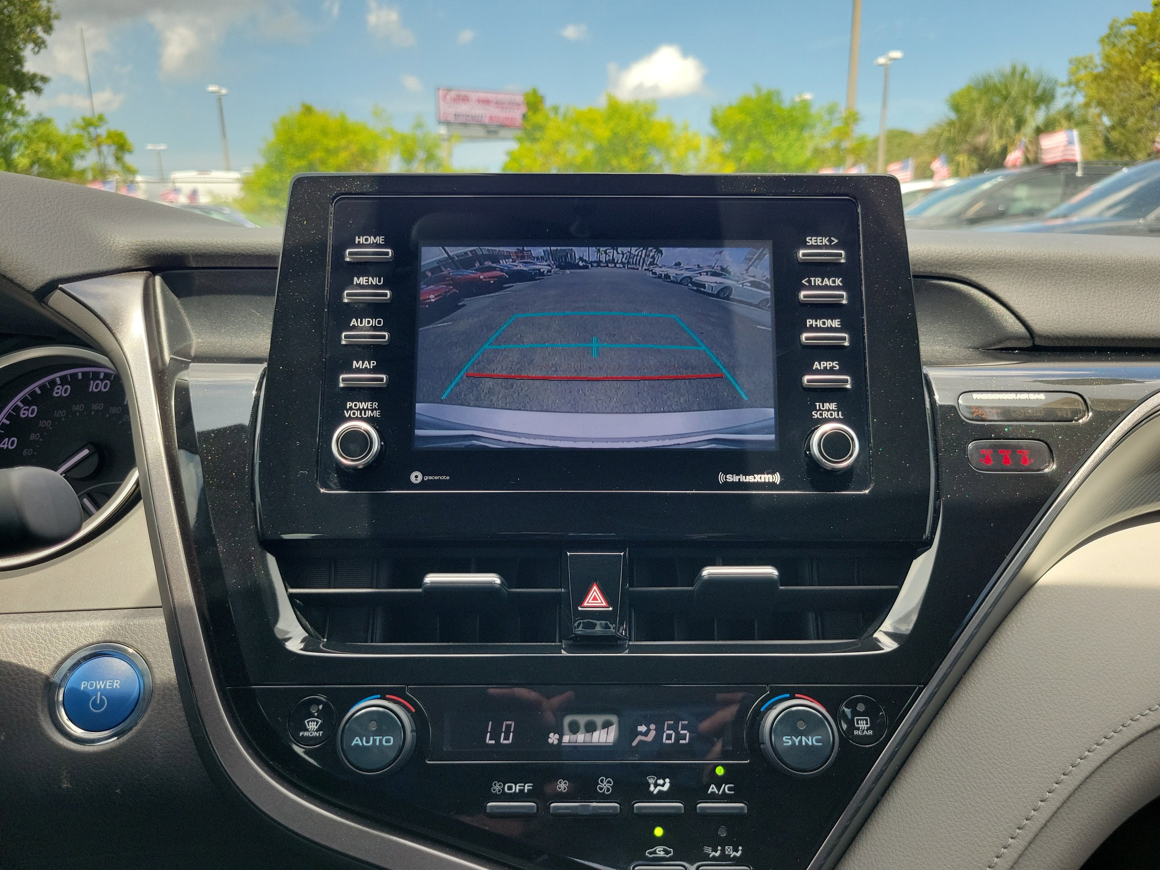 2021 Toyota Camry Hybrid LE