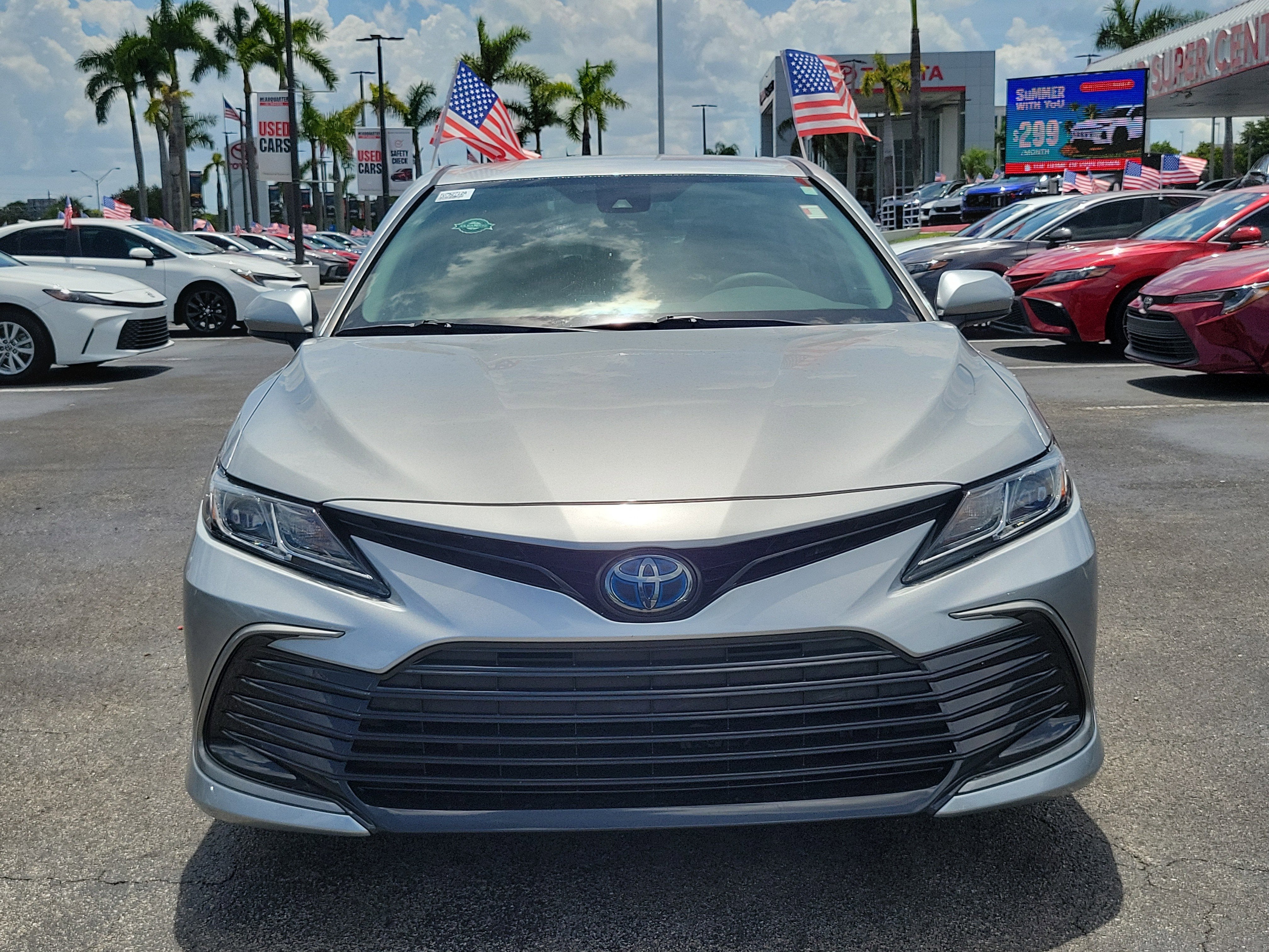 2021 Toyota Camry Hybrid LE