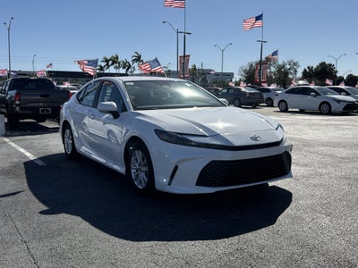 2025 Toyota Camry LE