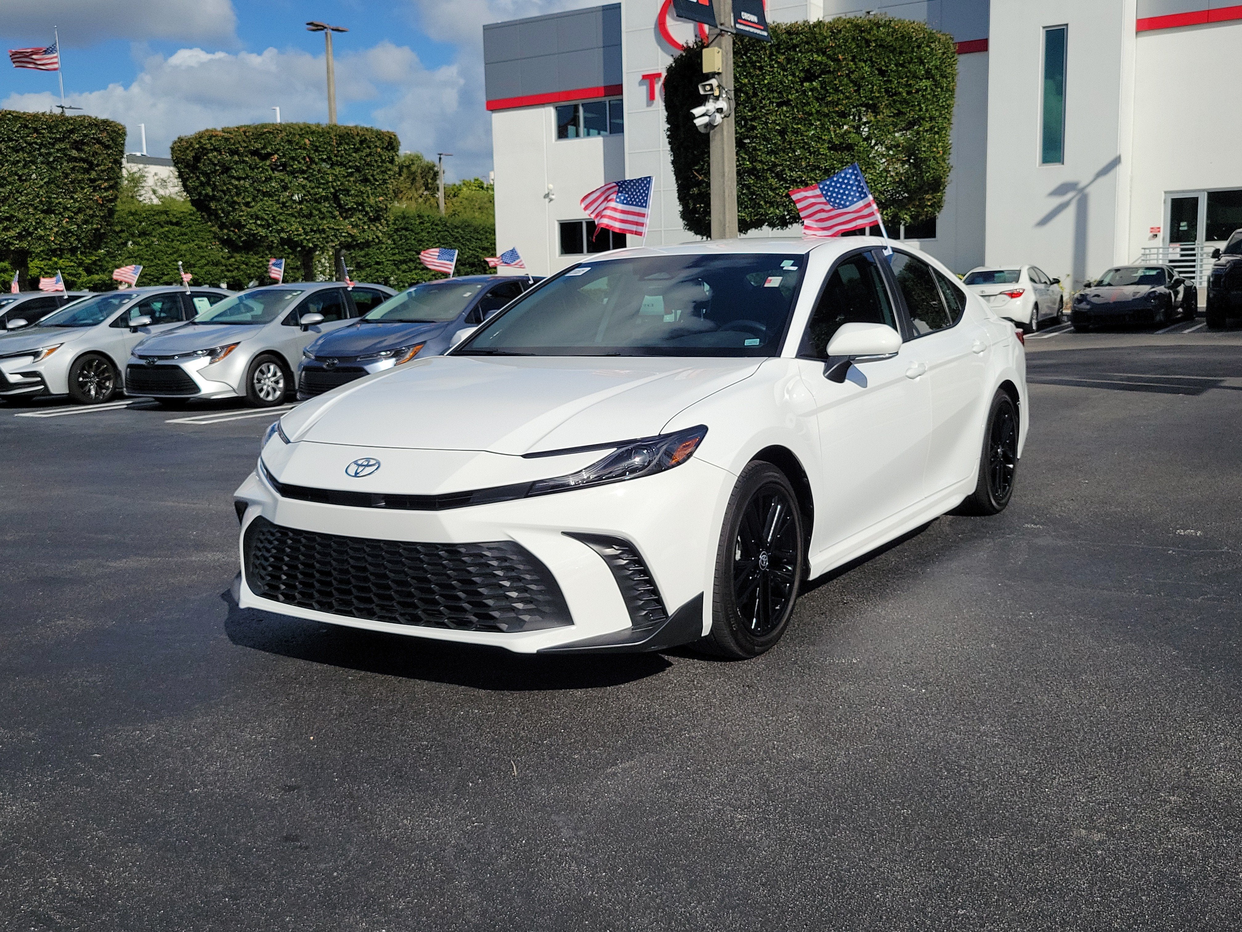 2025 Toyota Camry SE