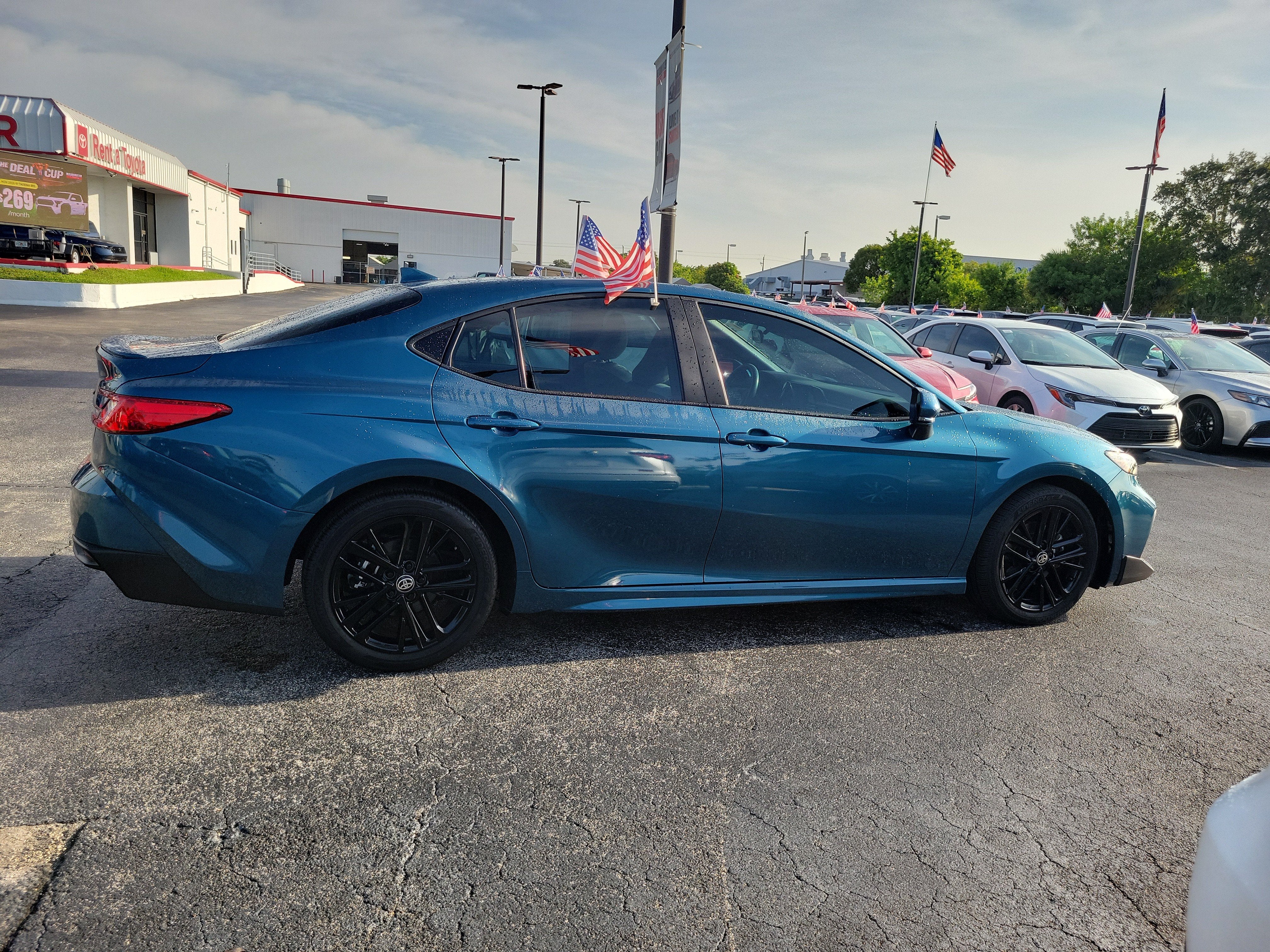 2025 Toyota Camry SE