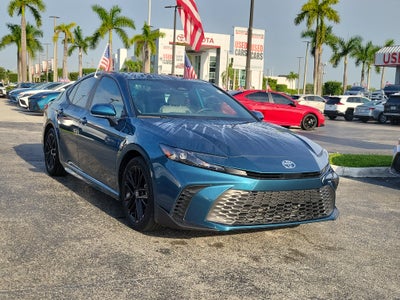 2025 Toyota Camry SE