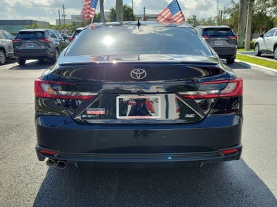 2025 Toyota Camry SE