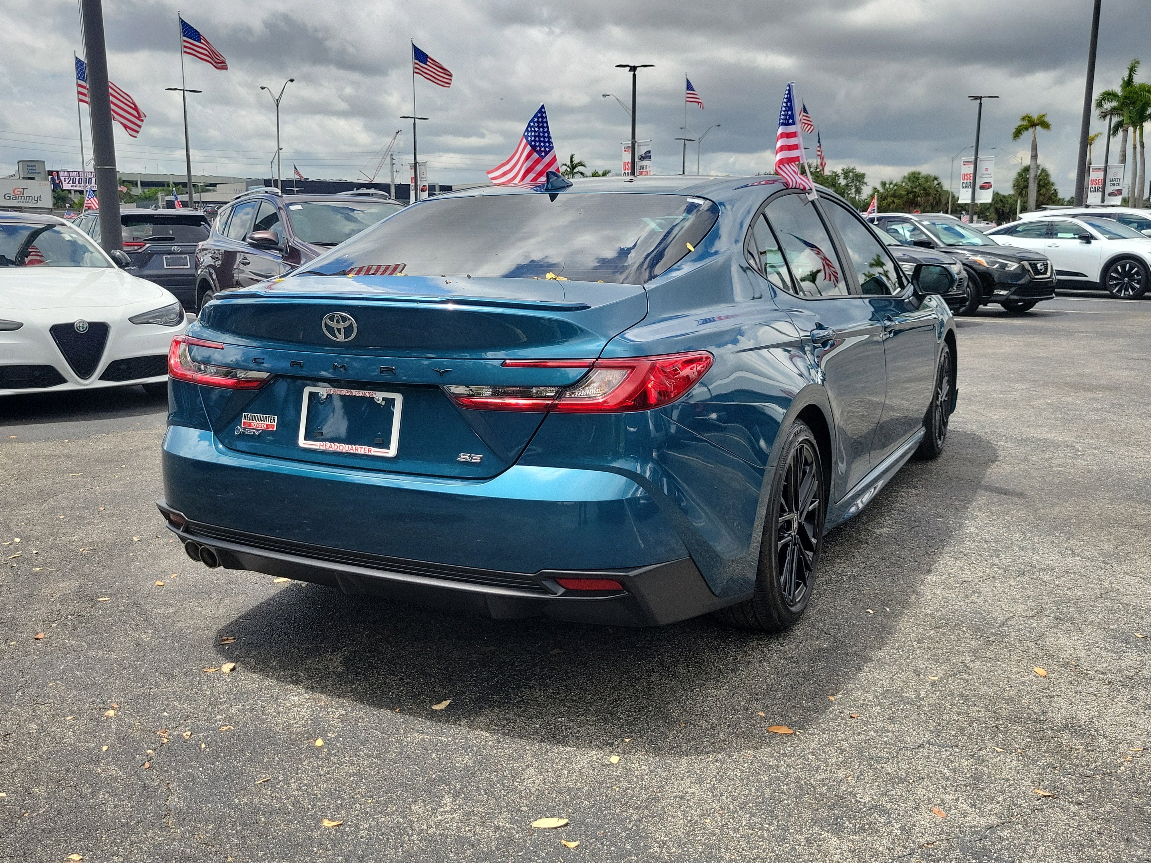 2025 Toyota Camry SE