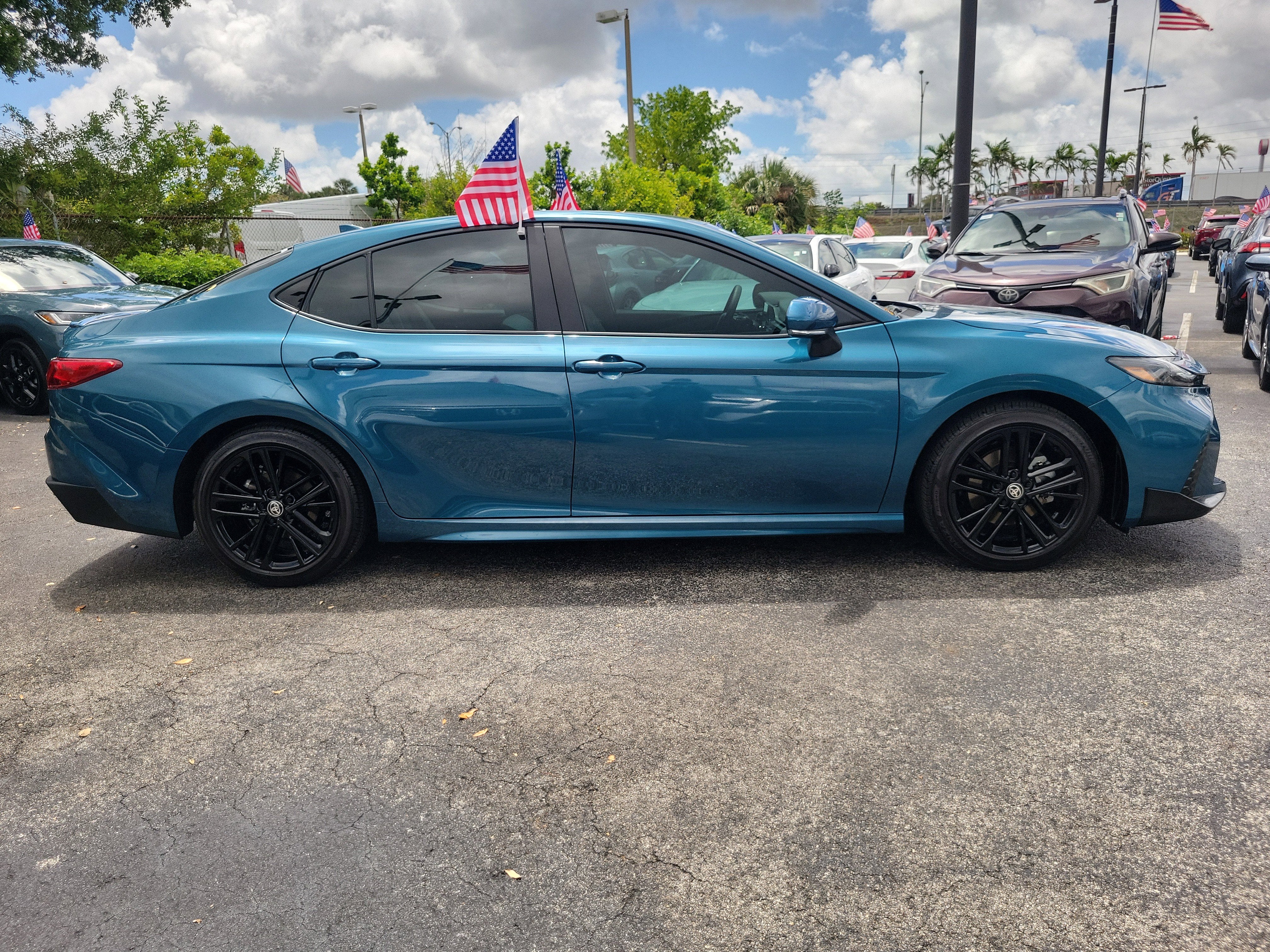 2025 Toyota Camry SE