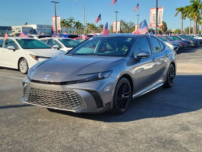 2025 Toyota Camry SE