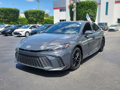 2025 Toyota Camry SE