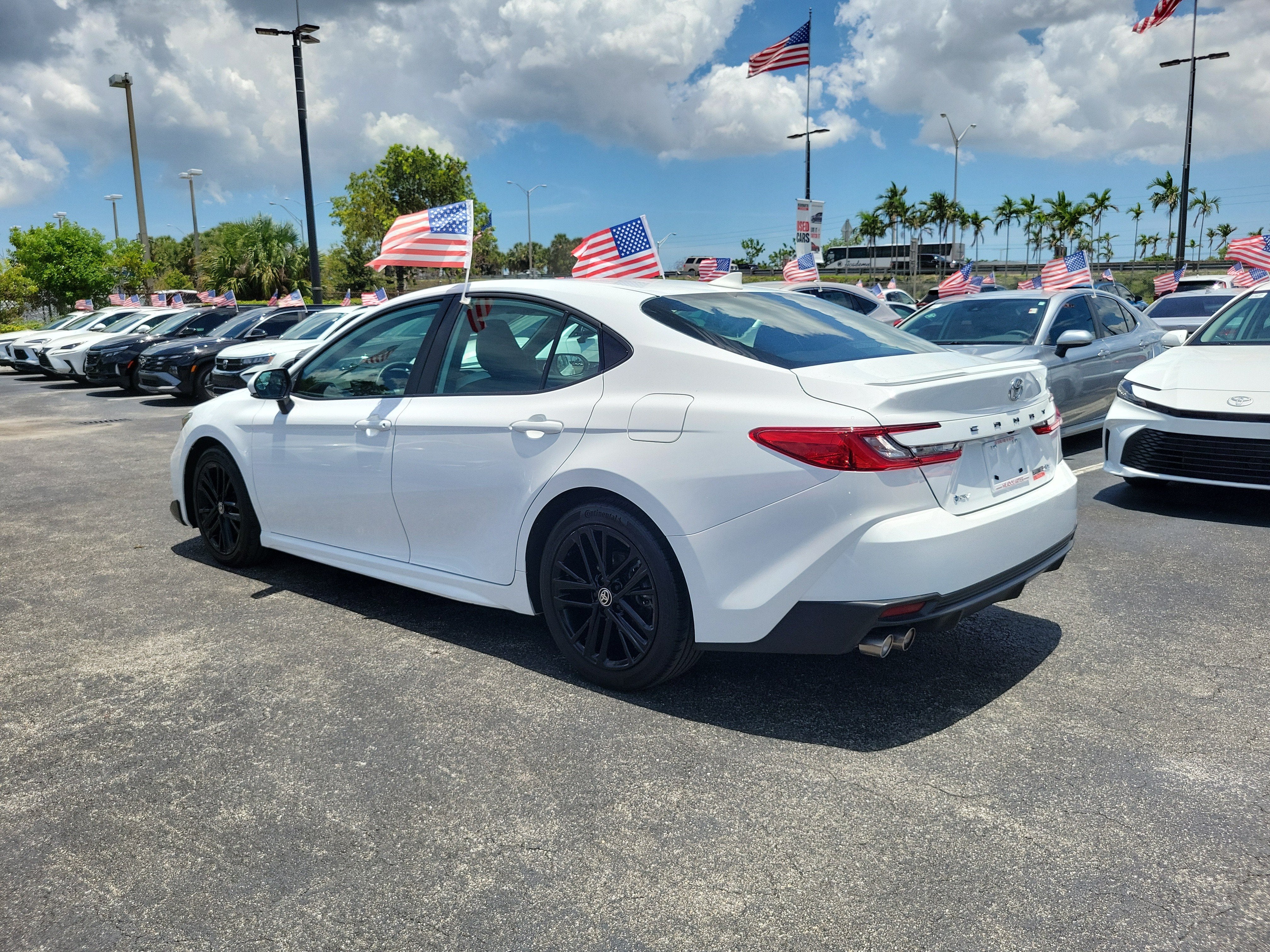 2025 Toyota Camry SE
