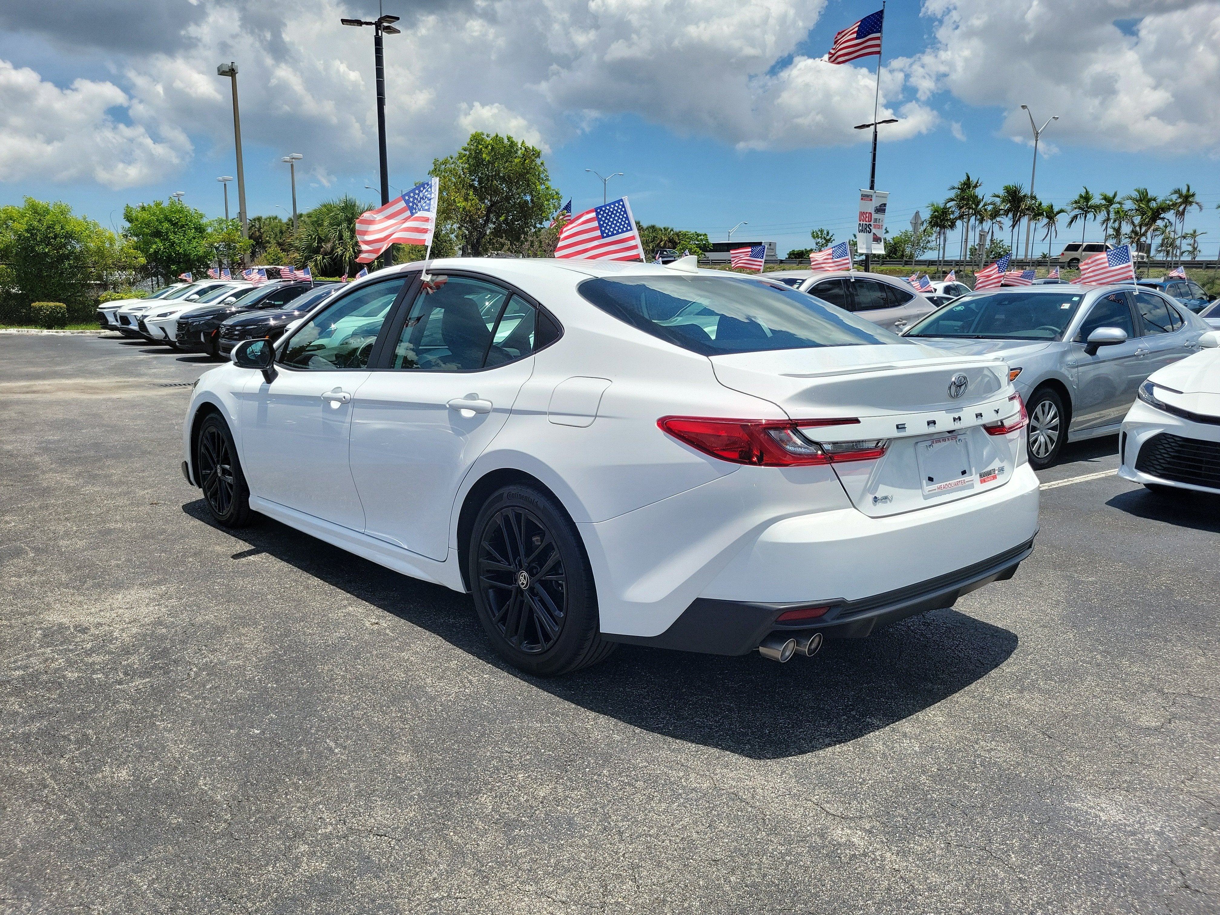 2025 Toyota Camry SE