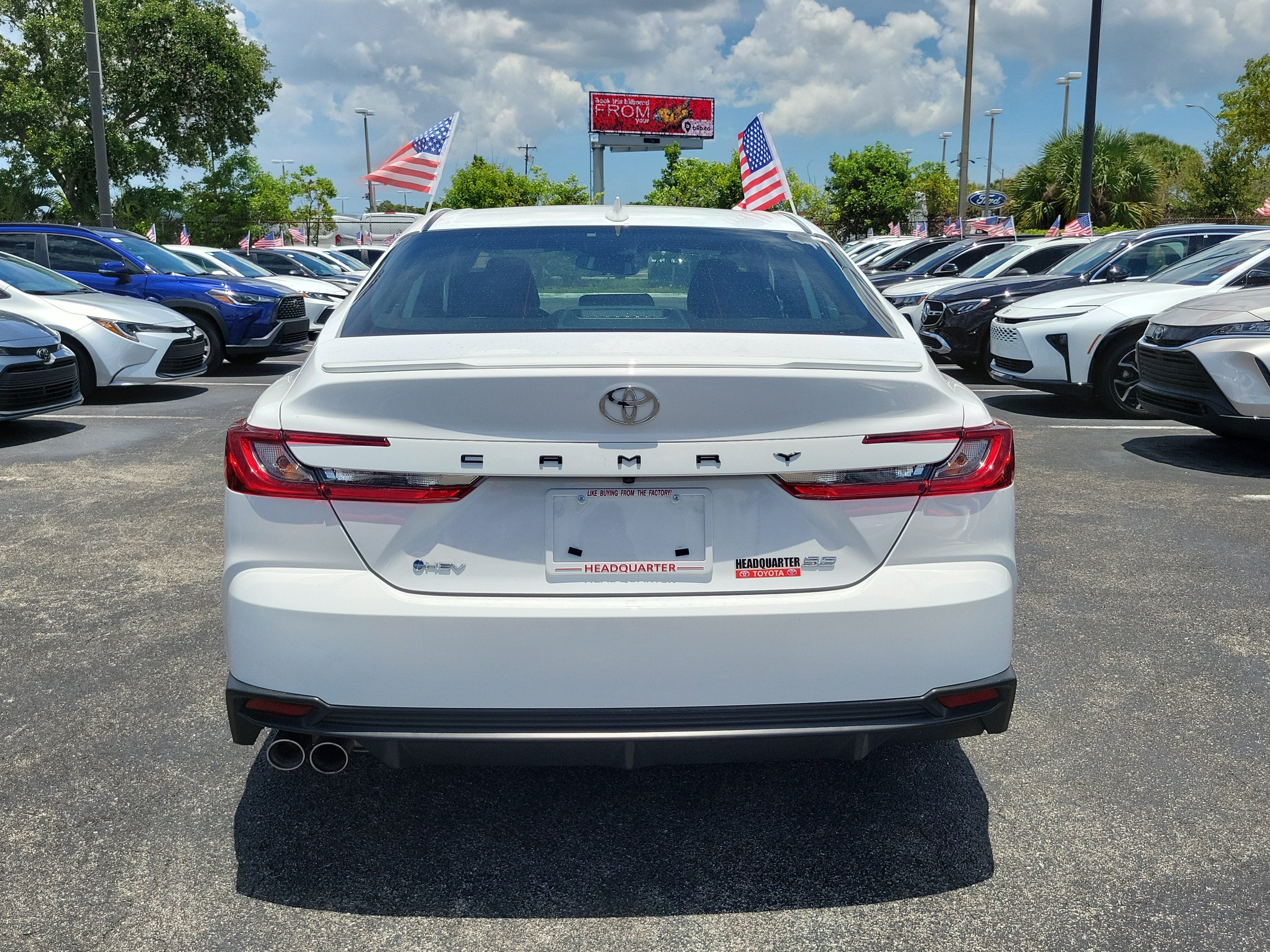 2025 Toyota Camry SE