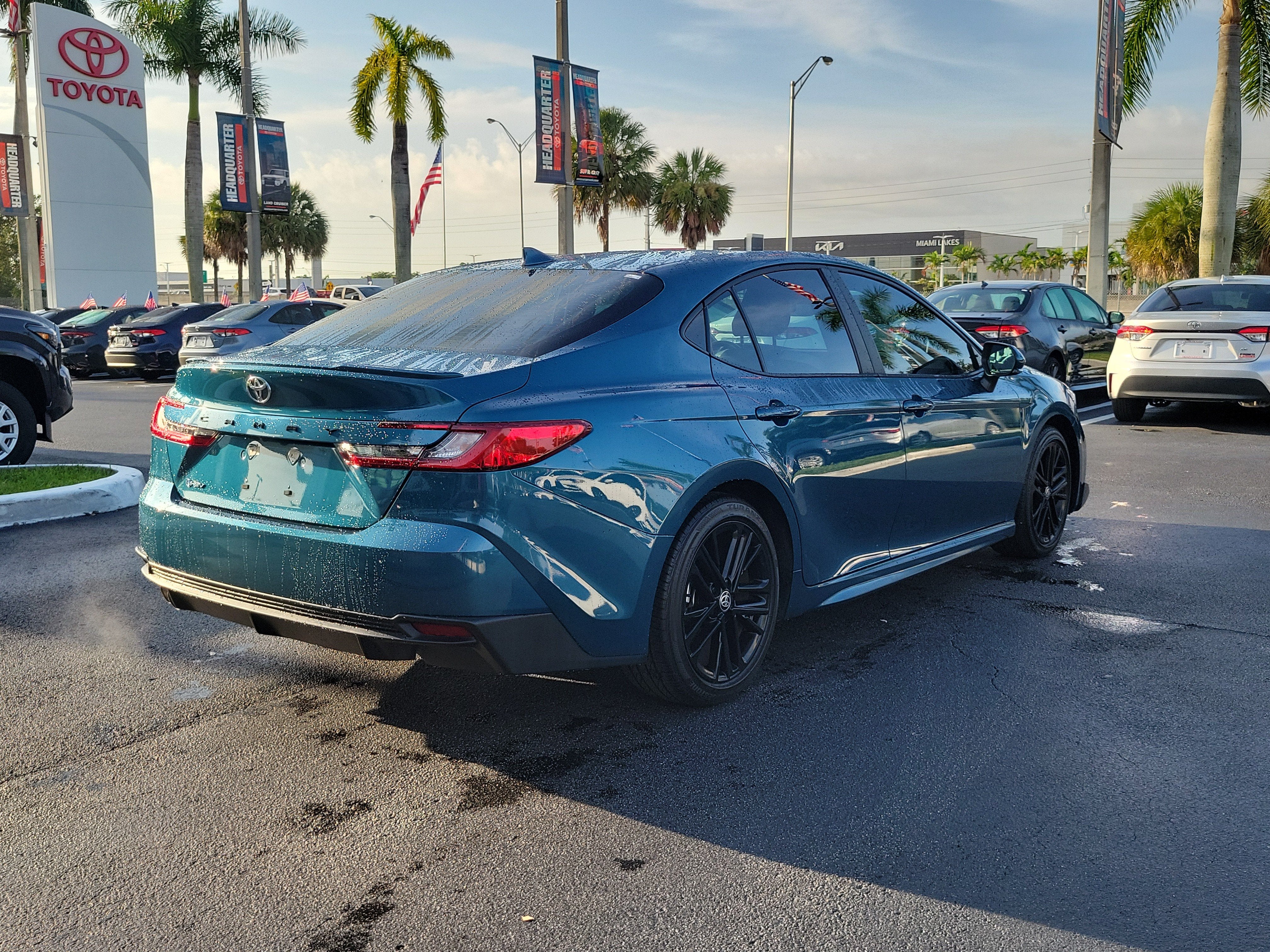 2025 Toyota Camry SE