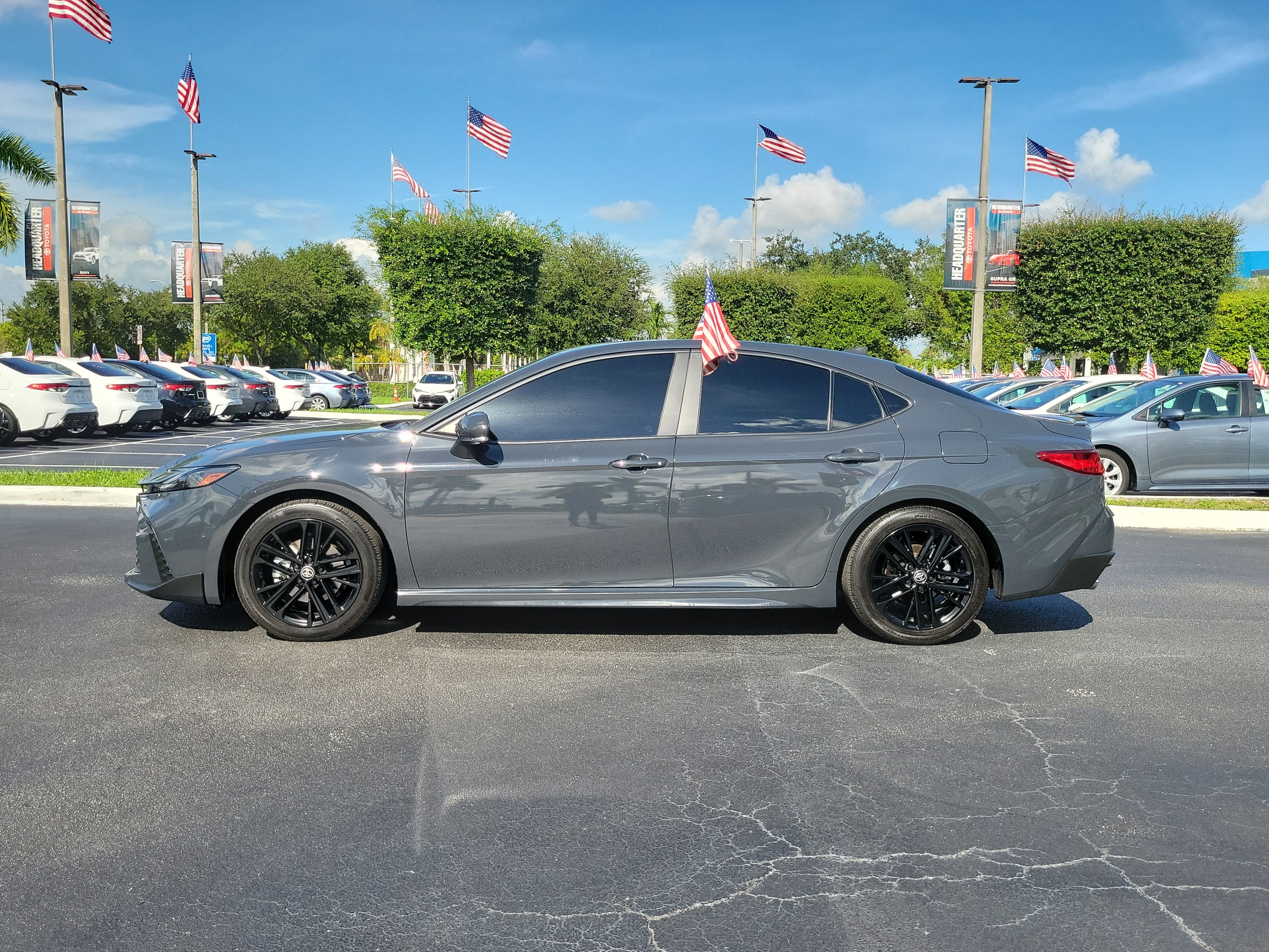 2025 Toyota Camry SE