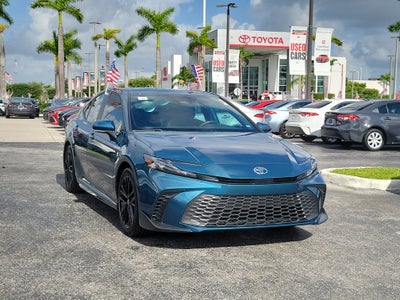 2025 Toyota Camry SE