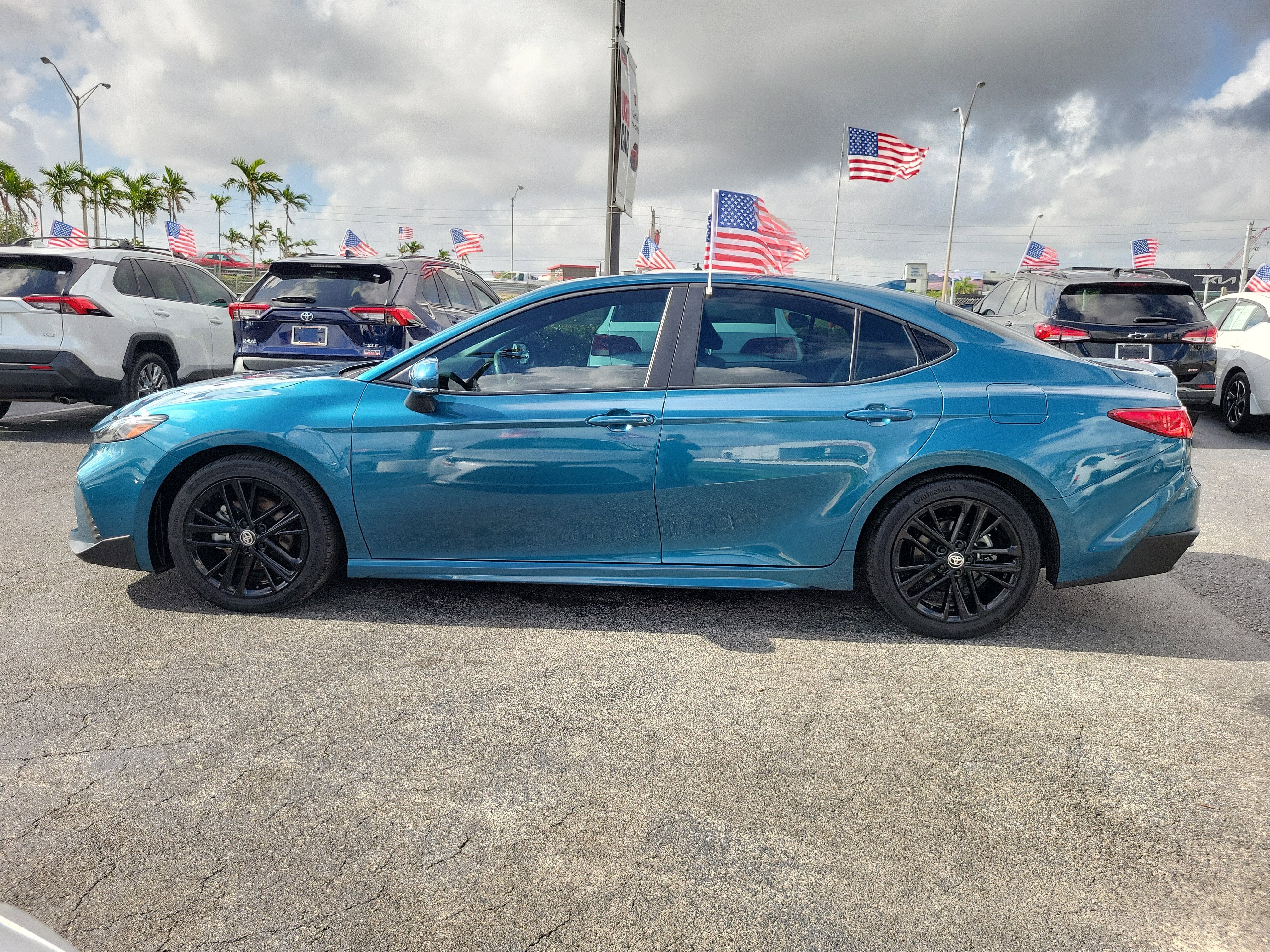 2025 Toyota Camry SE