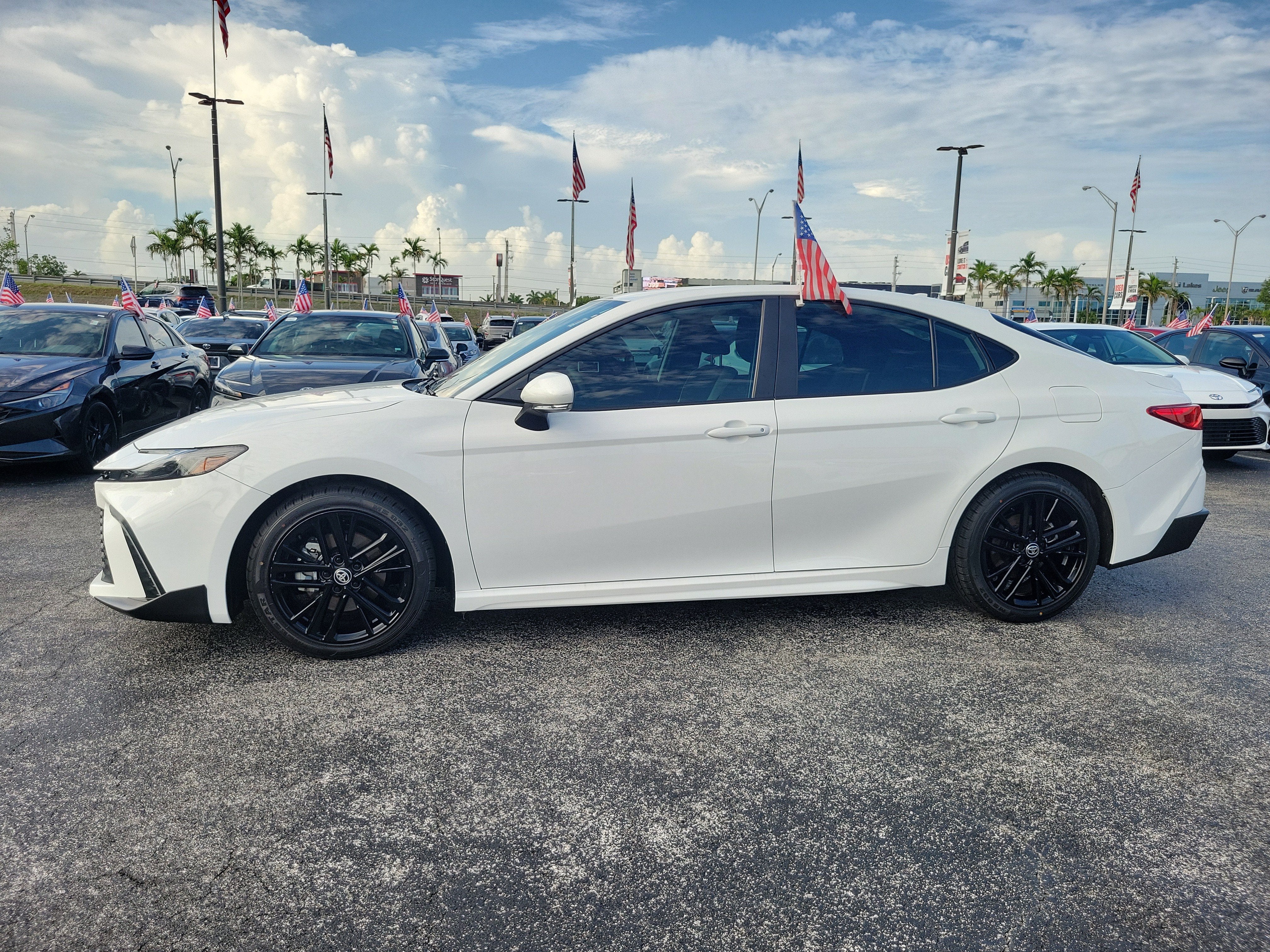 2025 Toyota Camry SE