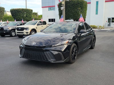 2025 Toyota Camry SE