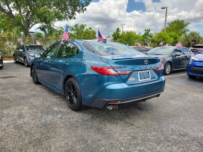 2025 Toyota Camry SE