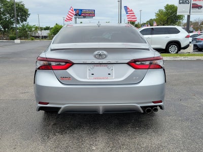 2022 Toyota Camry SE