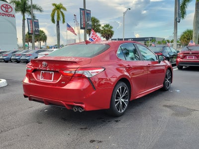 2020 Toyota Camry SE