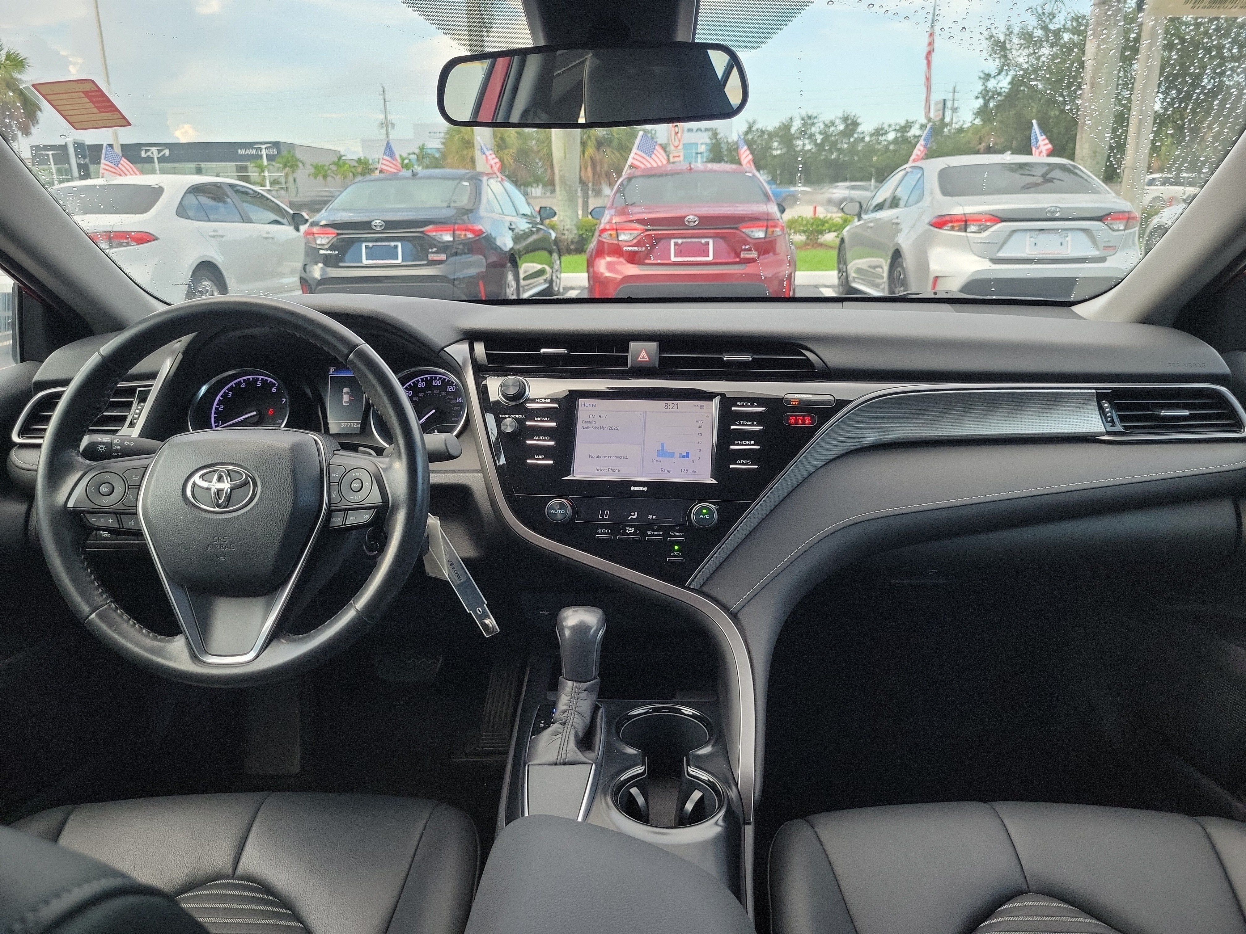 2020 Toyota Camry SE