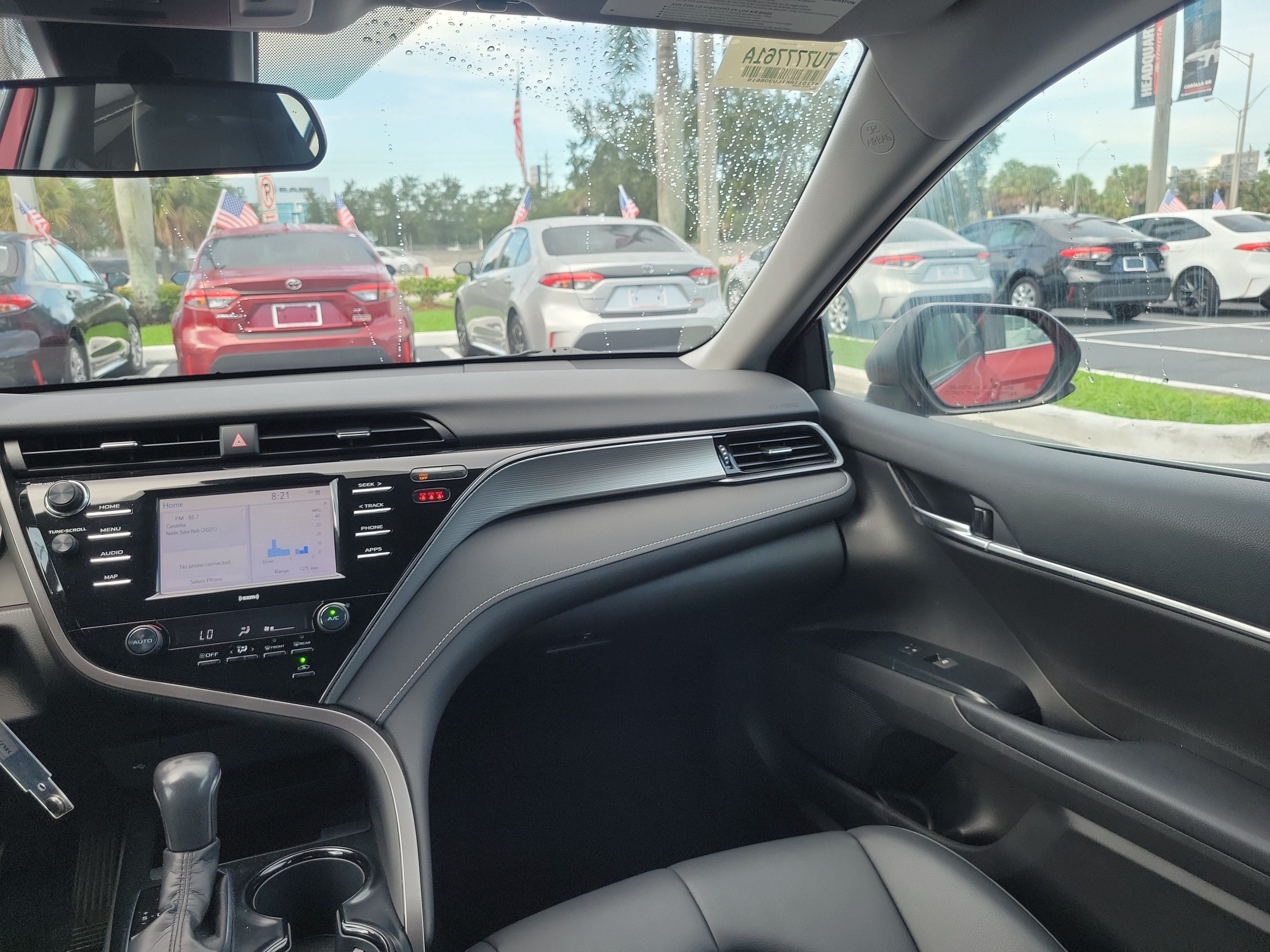 2020 Toyota Camry SE