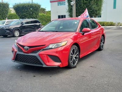2020 Toyota Camry SE