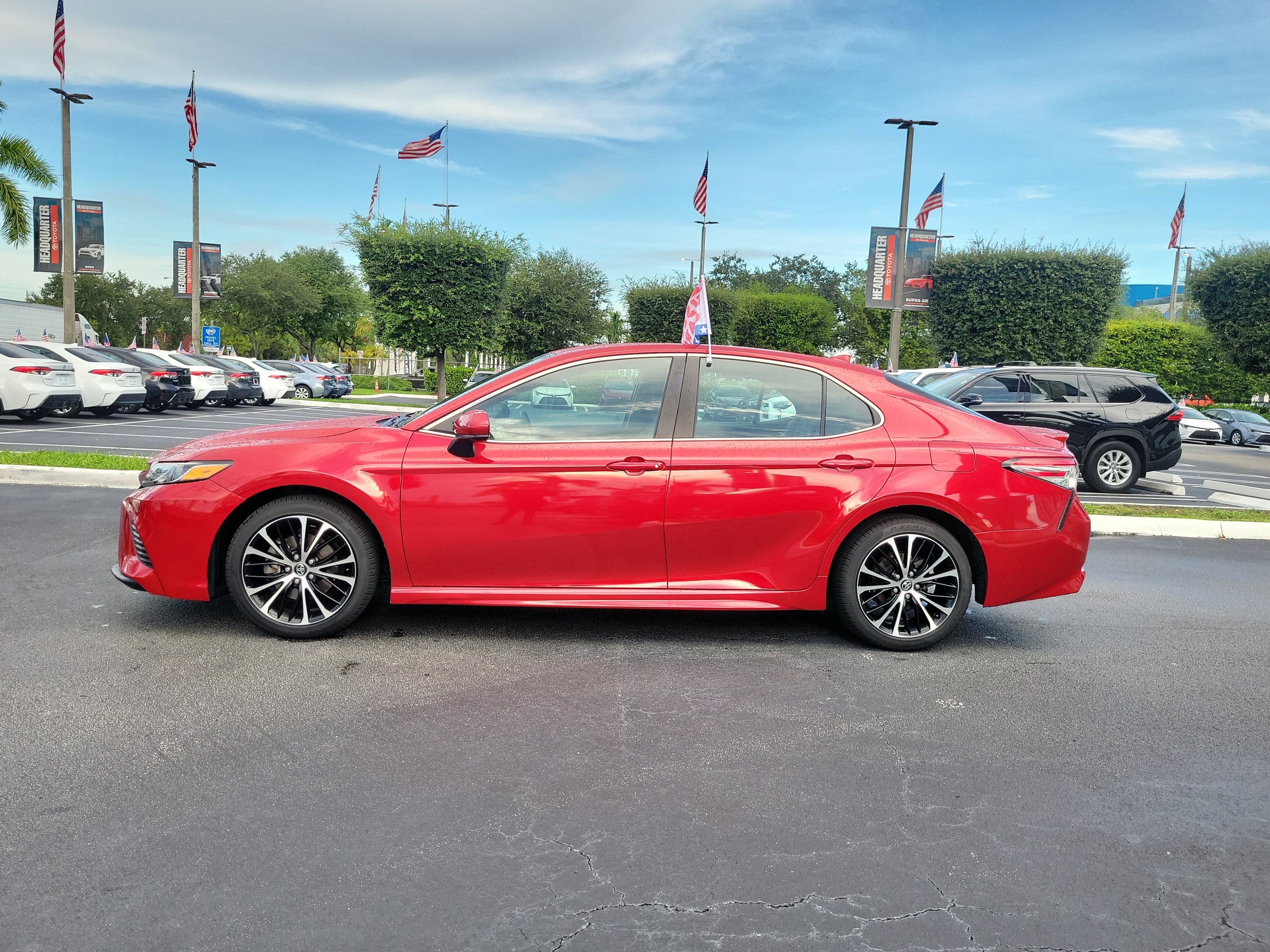 2020 Toyota Camry SE