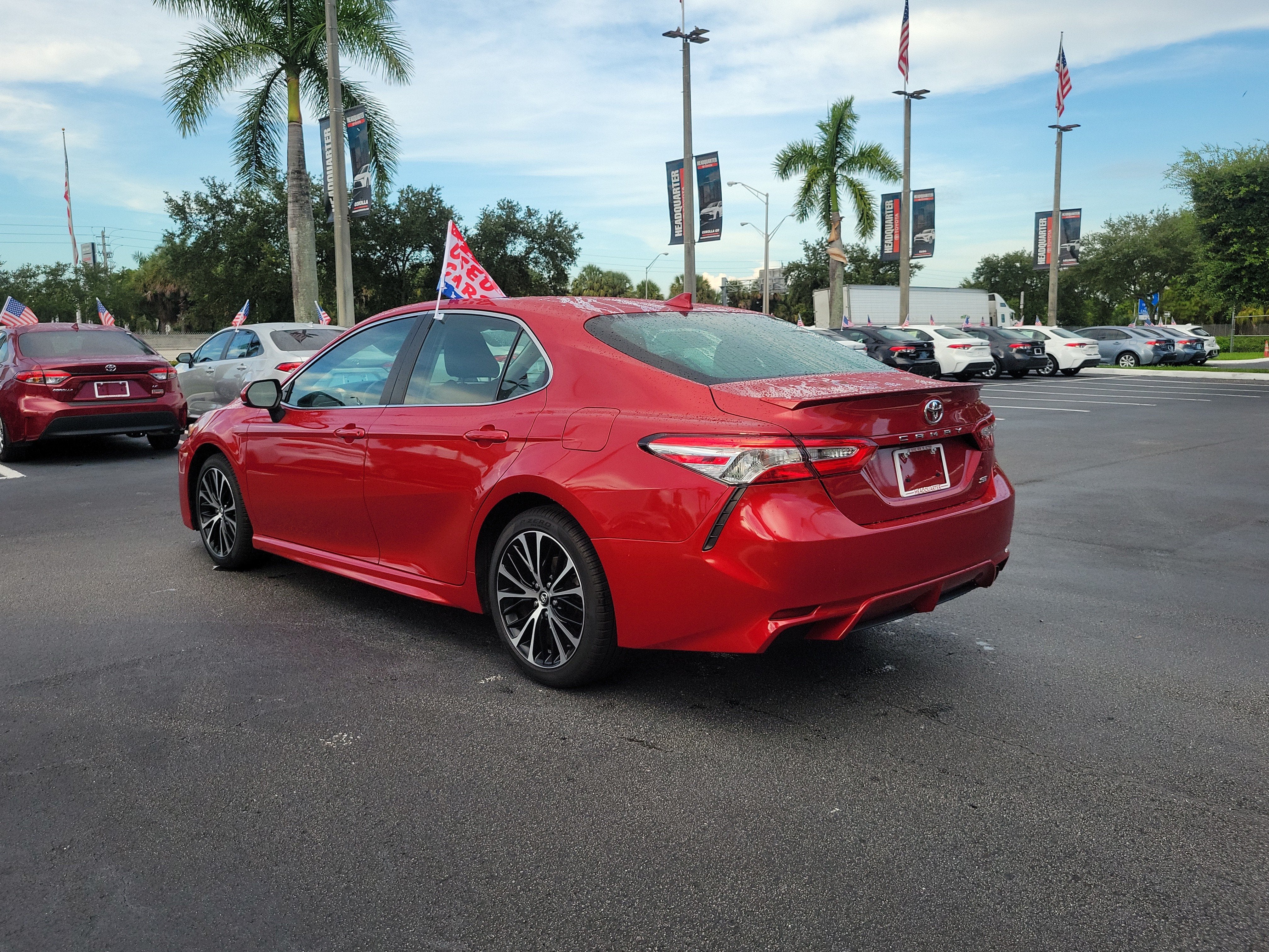 2020 Toyota Camry SE
