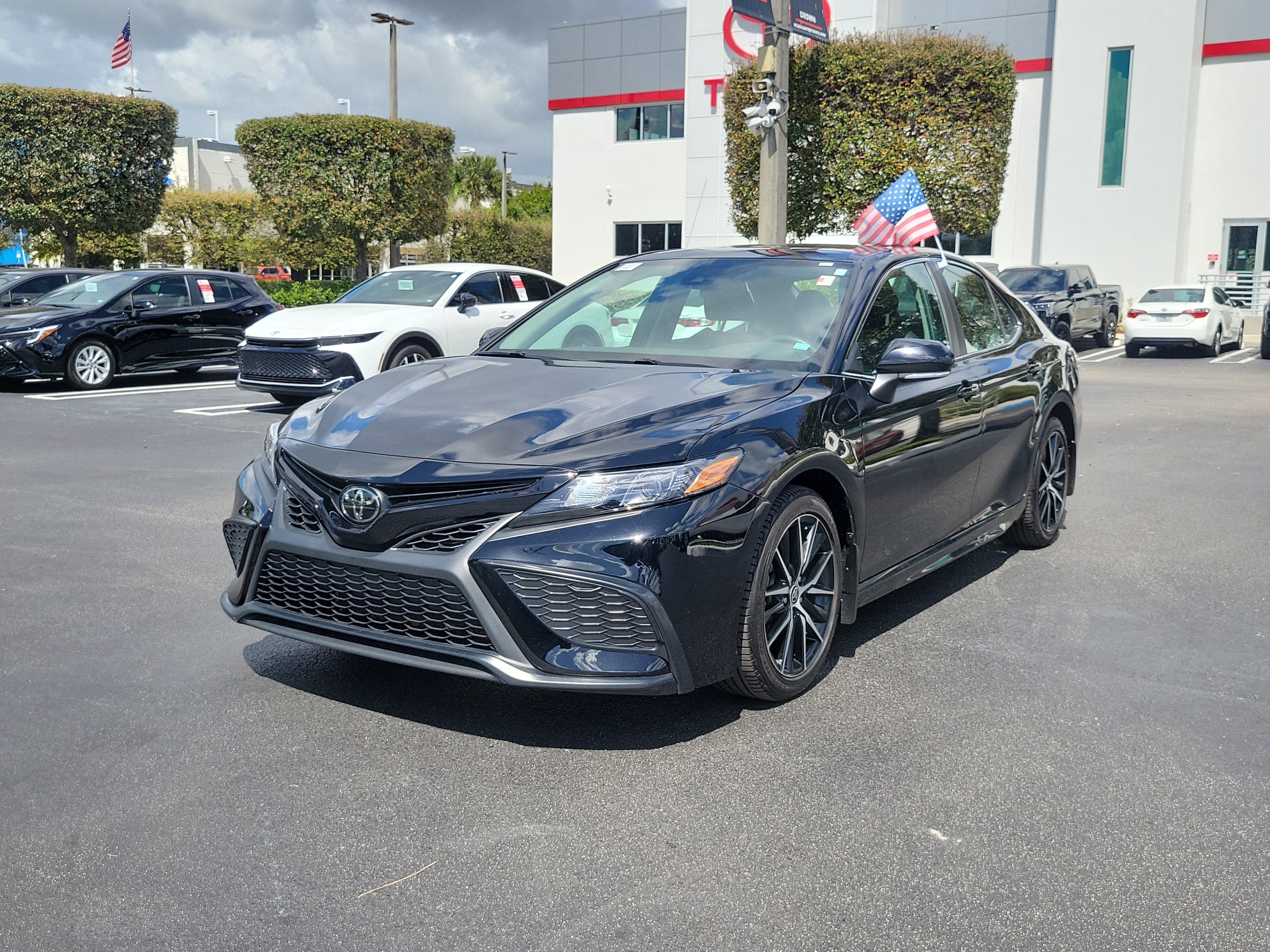 2023 Toyota Camry SE