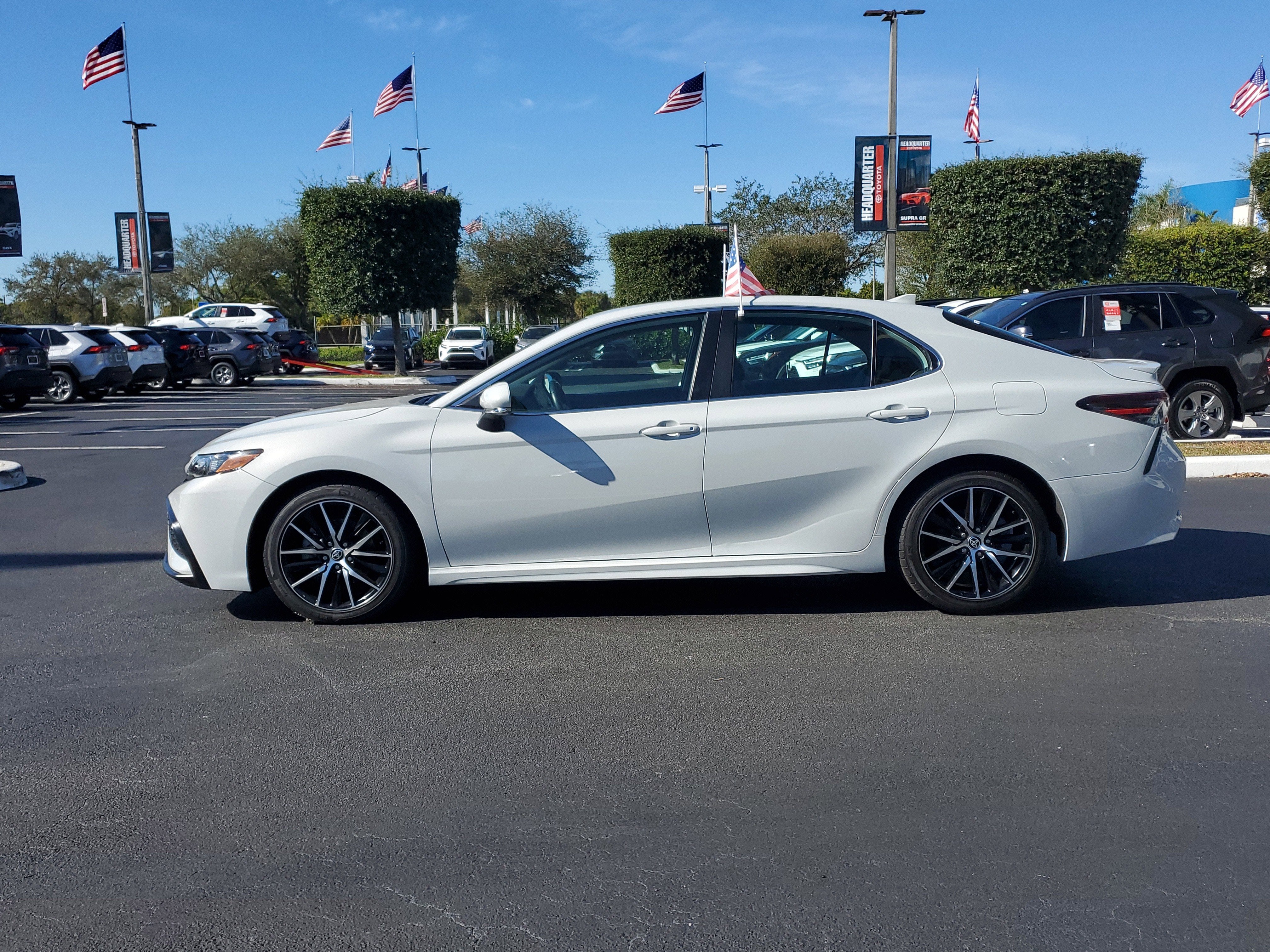 2023 Toyota Camry SE