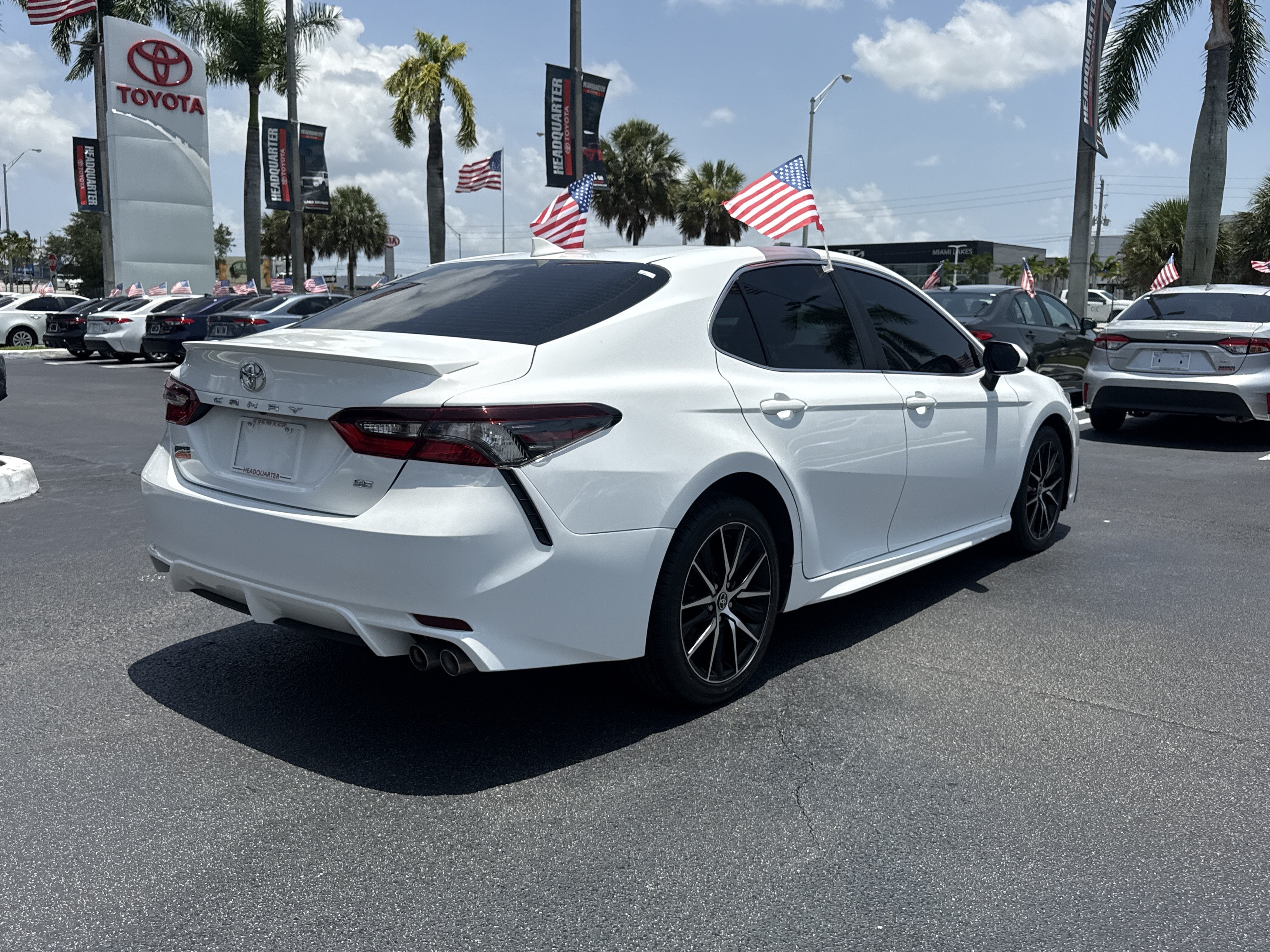 2022 Toyota Camry SE