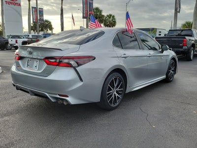 2022 Toyota Camry SE