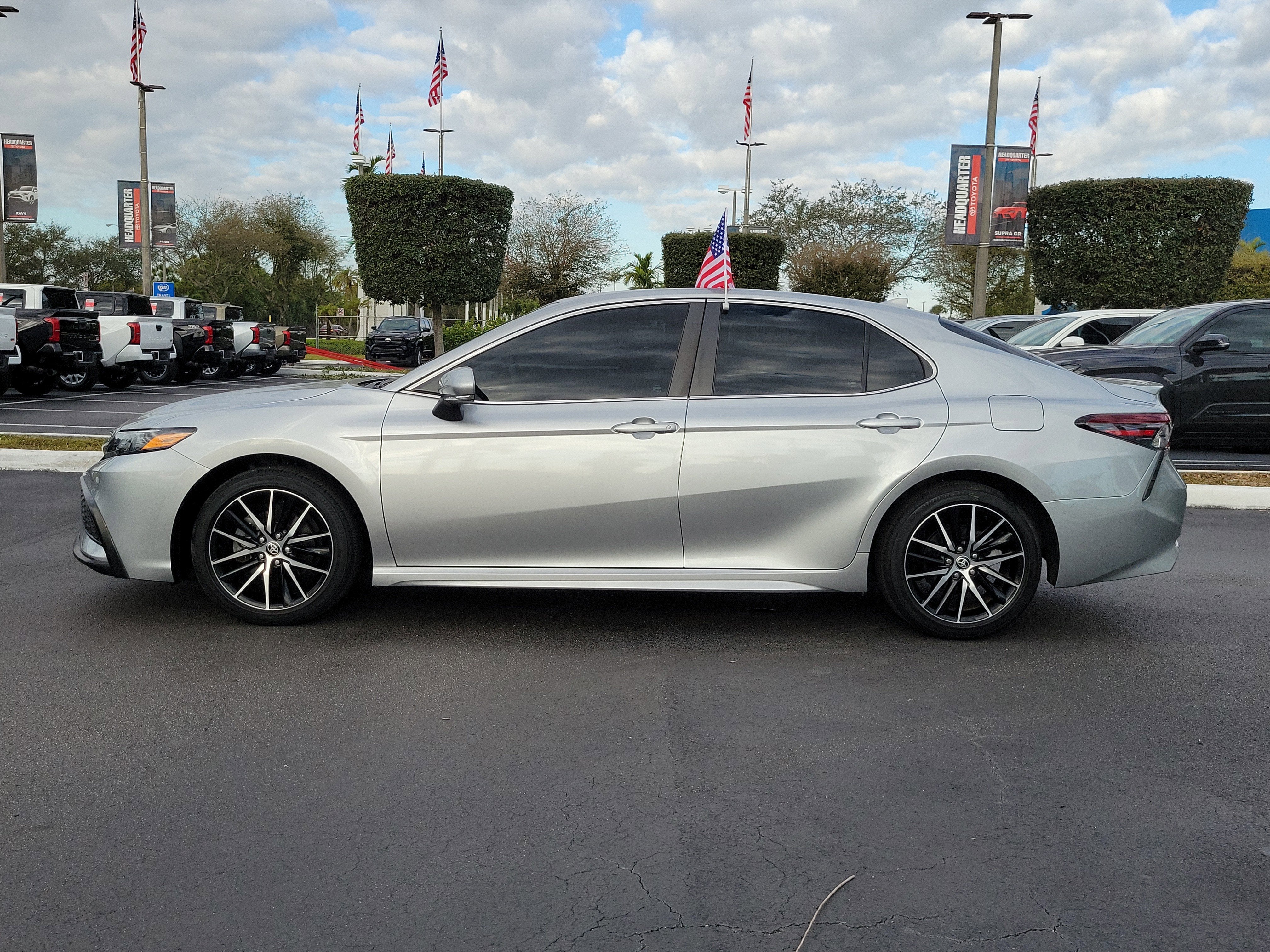 2022 Toyota Camry SE