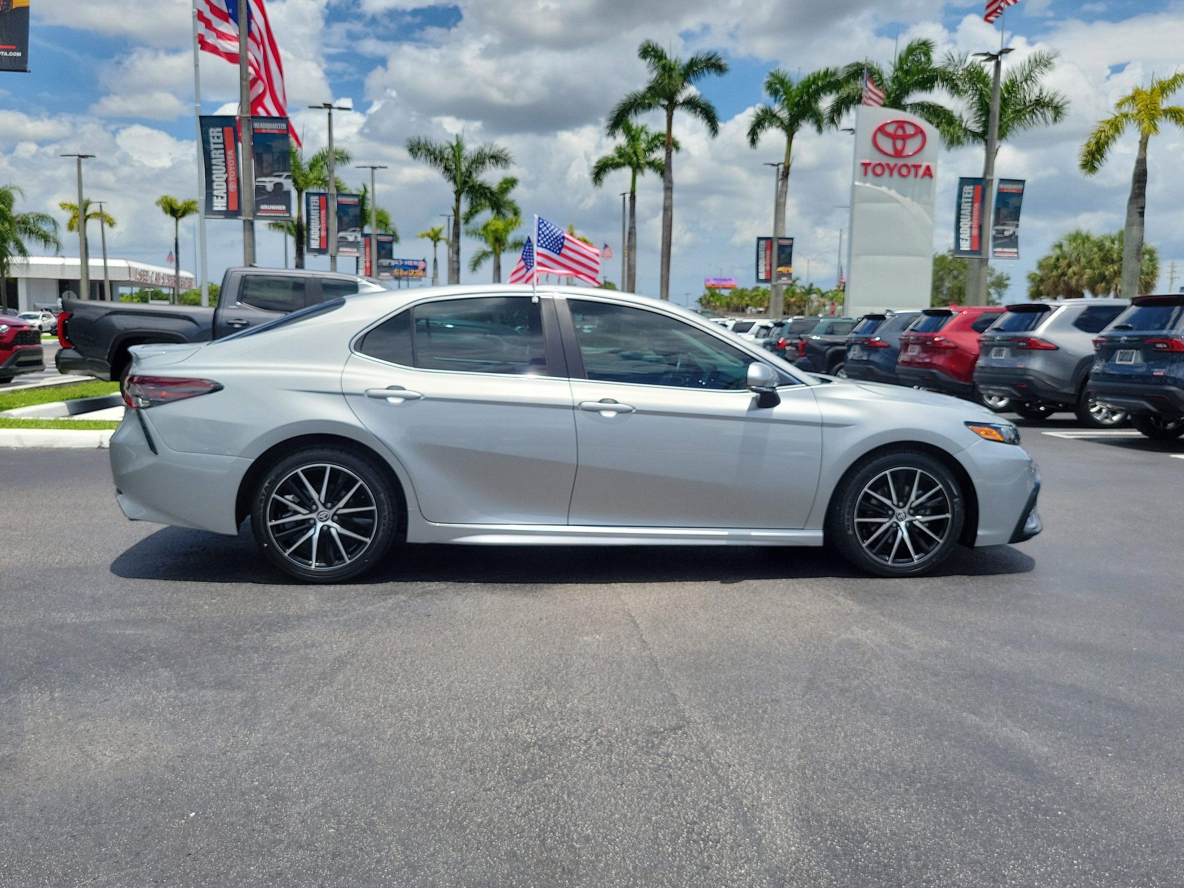 2024 Toyota Camry SE
