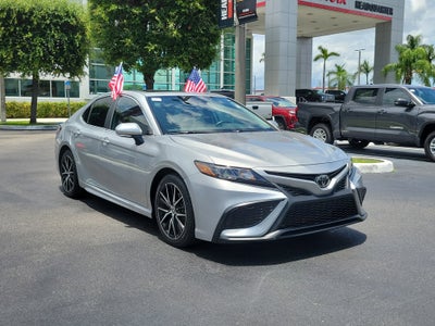 2024 Toyota Camry SE