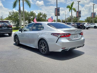 2024 Toyota Camry SE