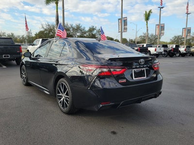 2024 Toyota Camry SE