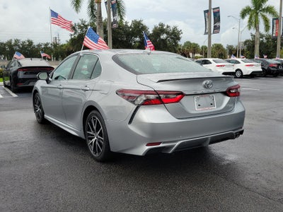 2024 Toyota Camry SE