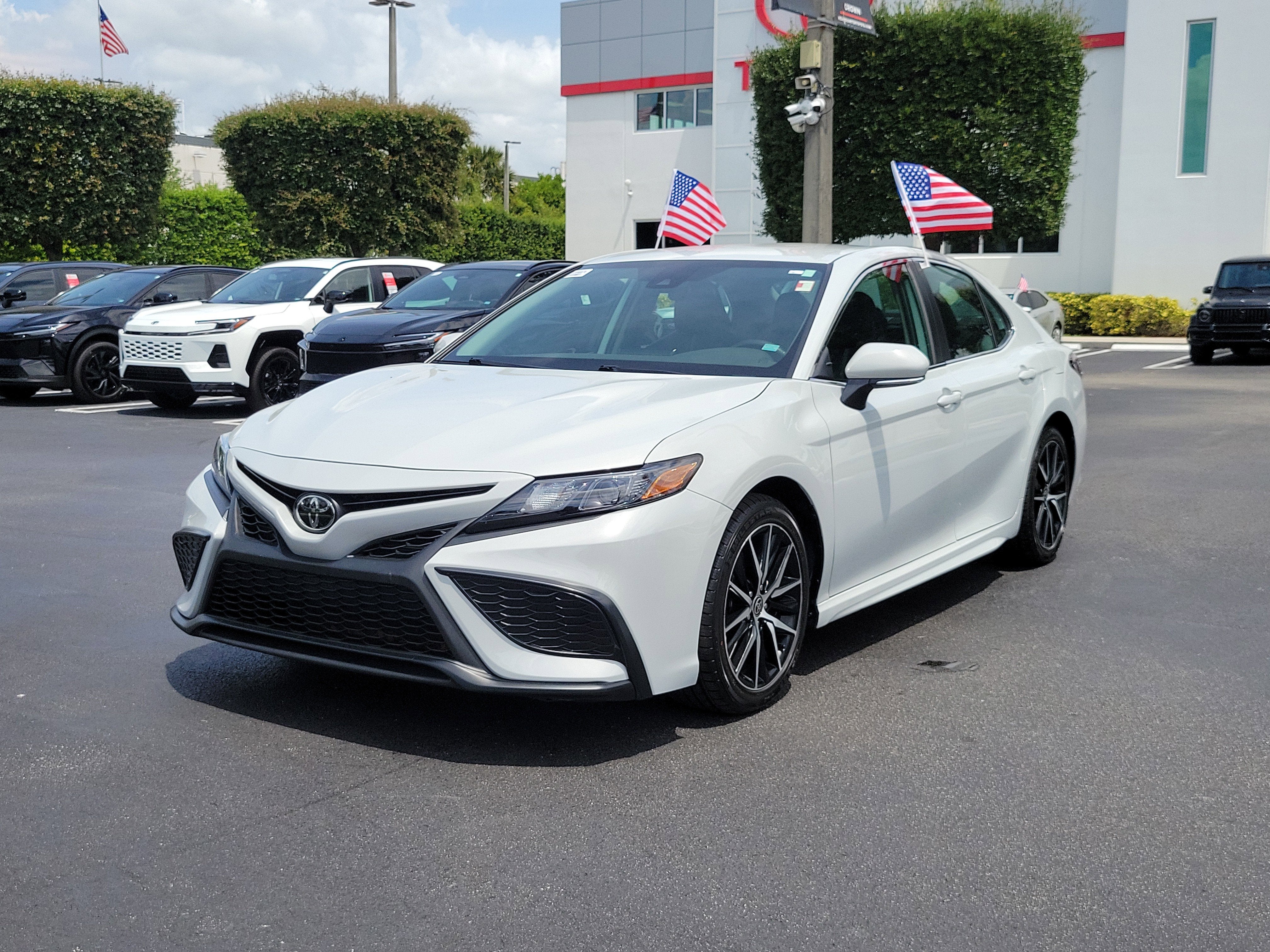 2023 Toyota Camry SE
