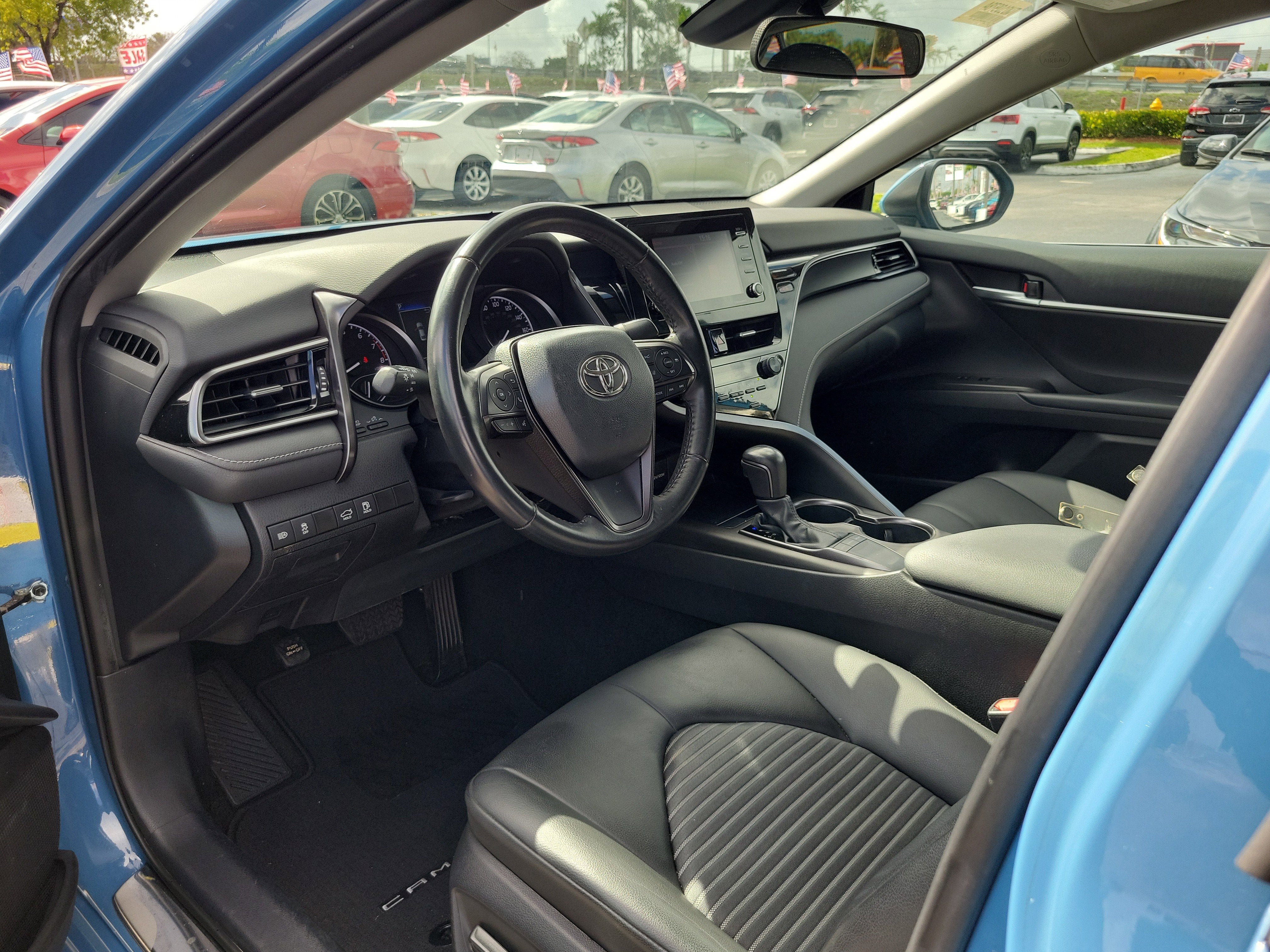 2023 Toyota Camry SE