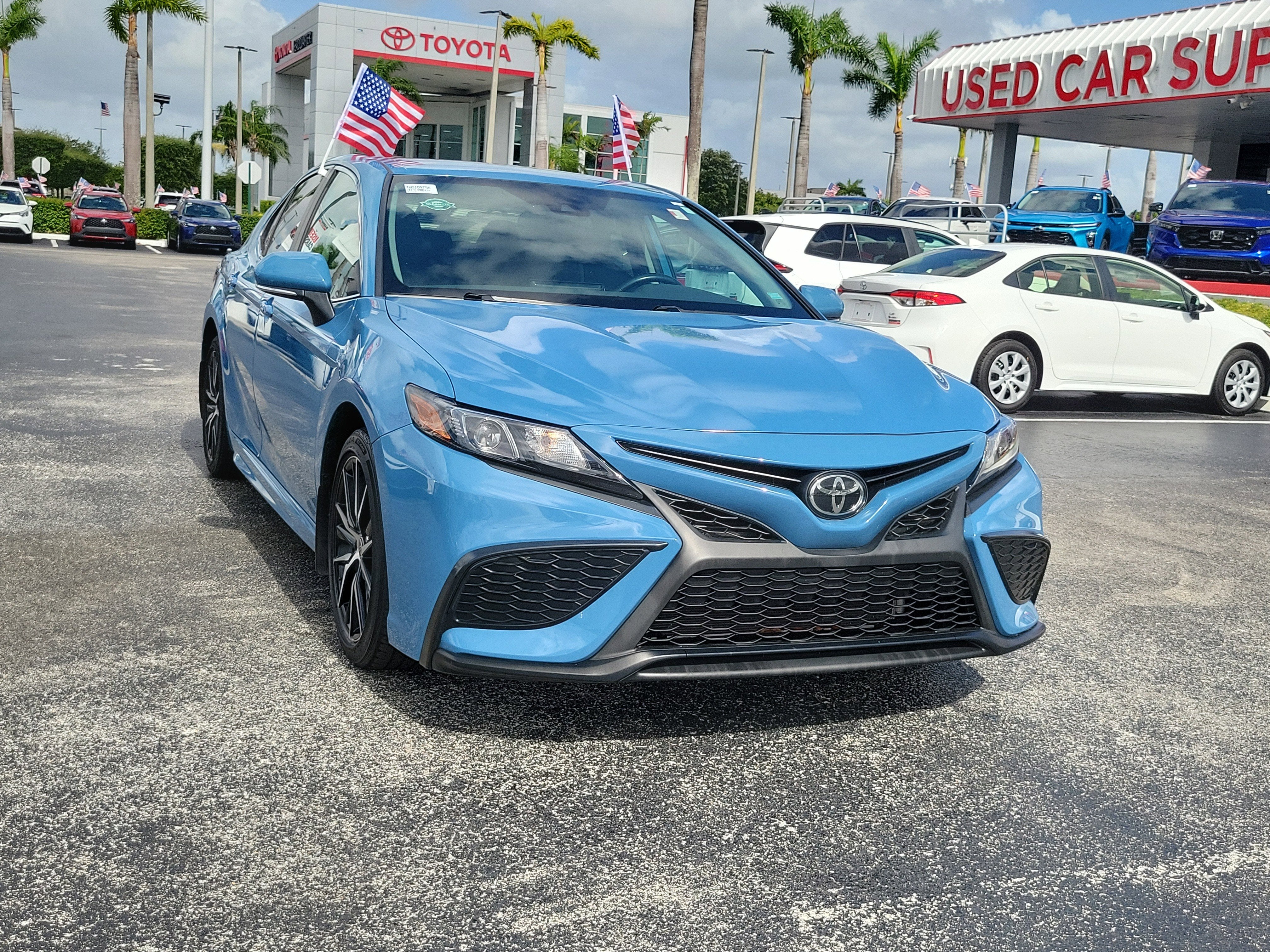 2023 Toyota Camry SE