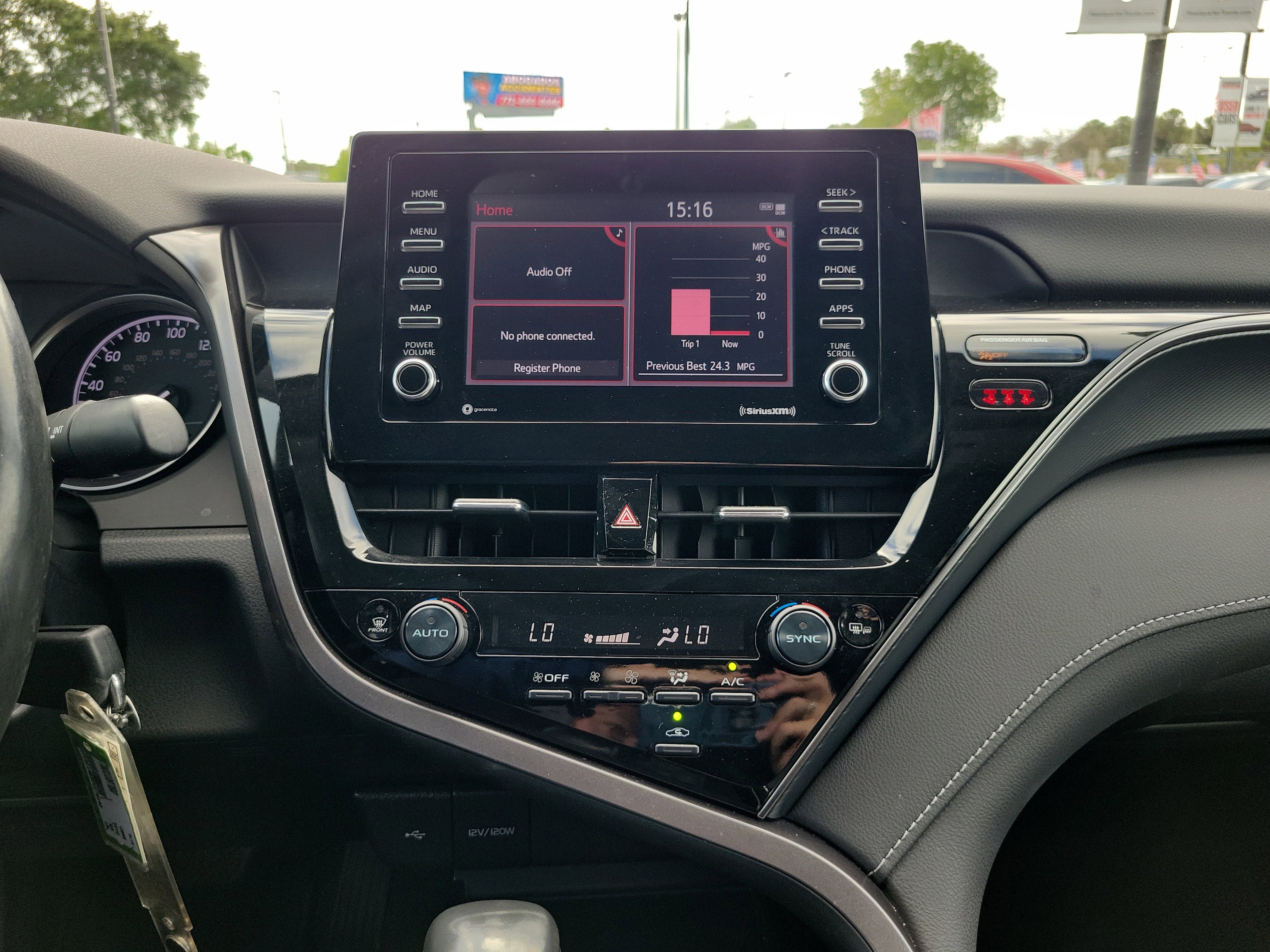 2023 Toyota Camry SE