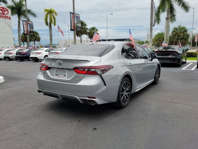 2024 Toyota Camry SE