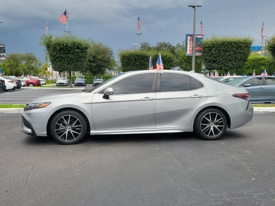2024 Toyota Camry SE