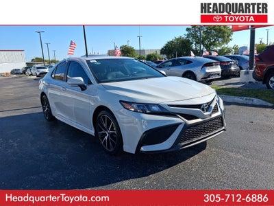 2024 Toyota Camry SE